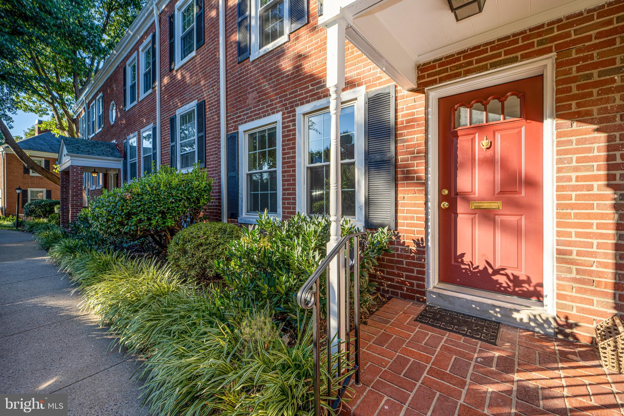 2945 S DINWIDDIE STREET