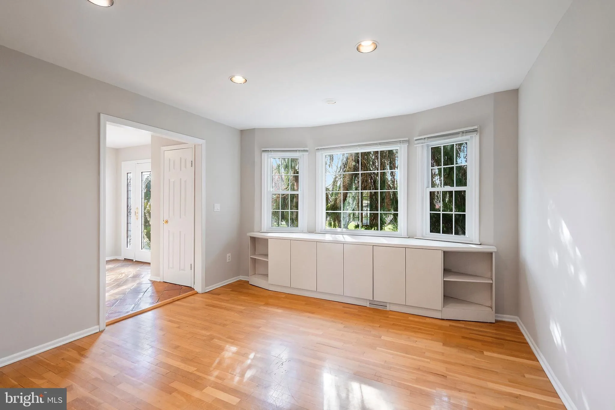 Millstone Township, New Jersey 08535, United States, 4 Bedrooms Bedrooms, ,3 BathroomsBathrooms,Residential,Active,141560