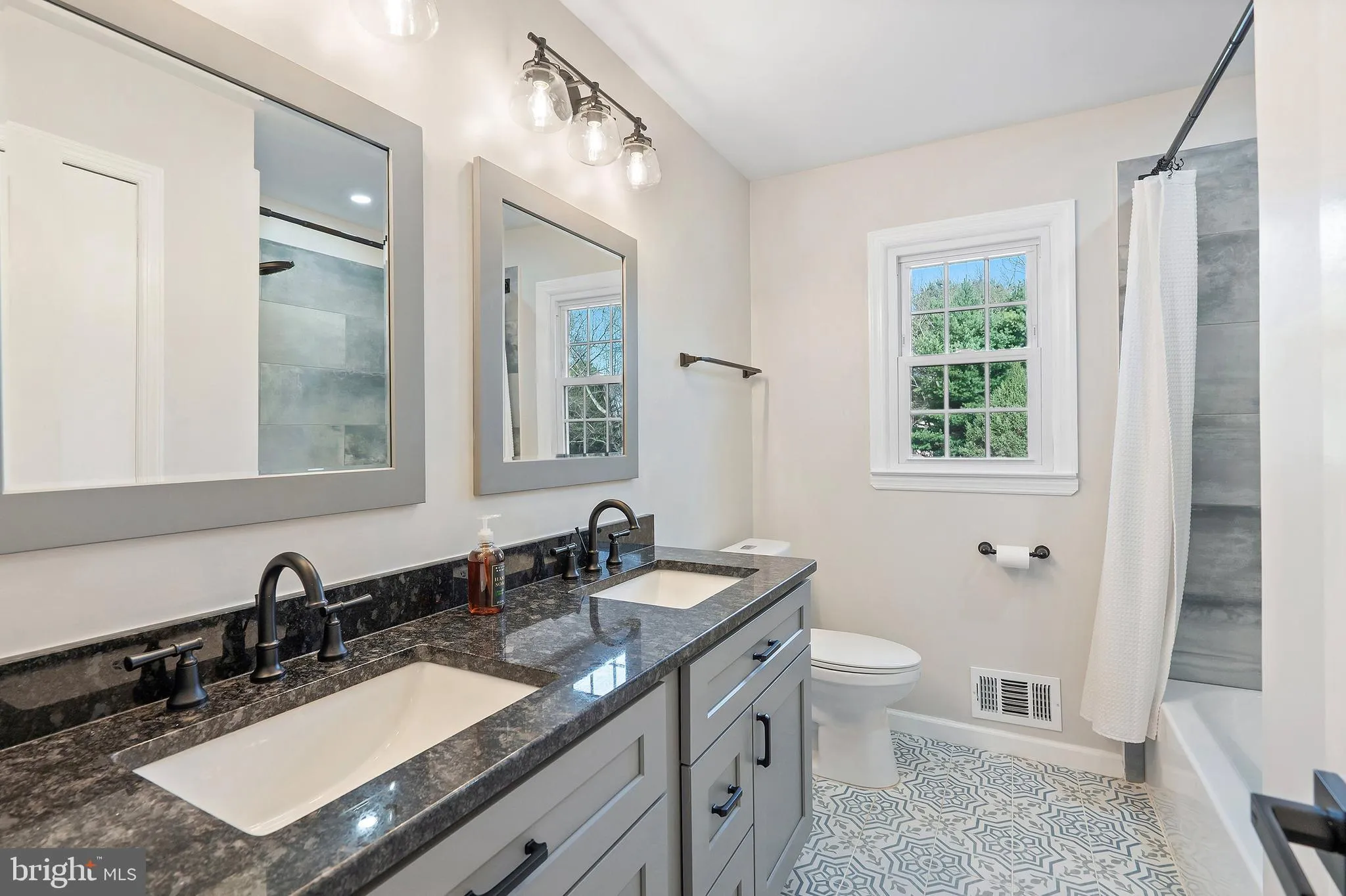 Millstone Township, New Jersey 08535, United States, 4 Bedrooms Bedrooms, ,3 BathroomsBathrooms,Residential,Active,141560