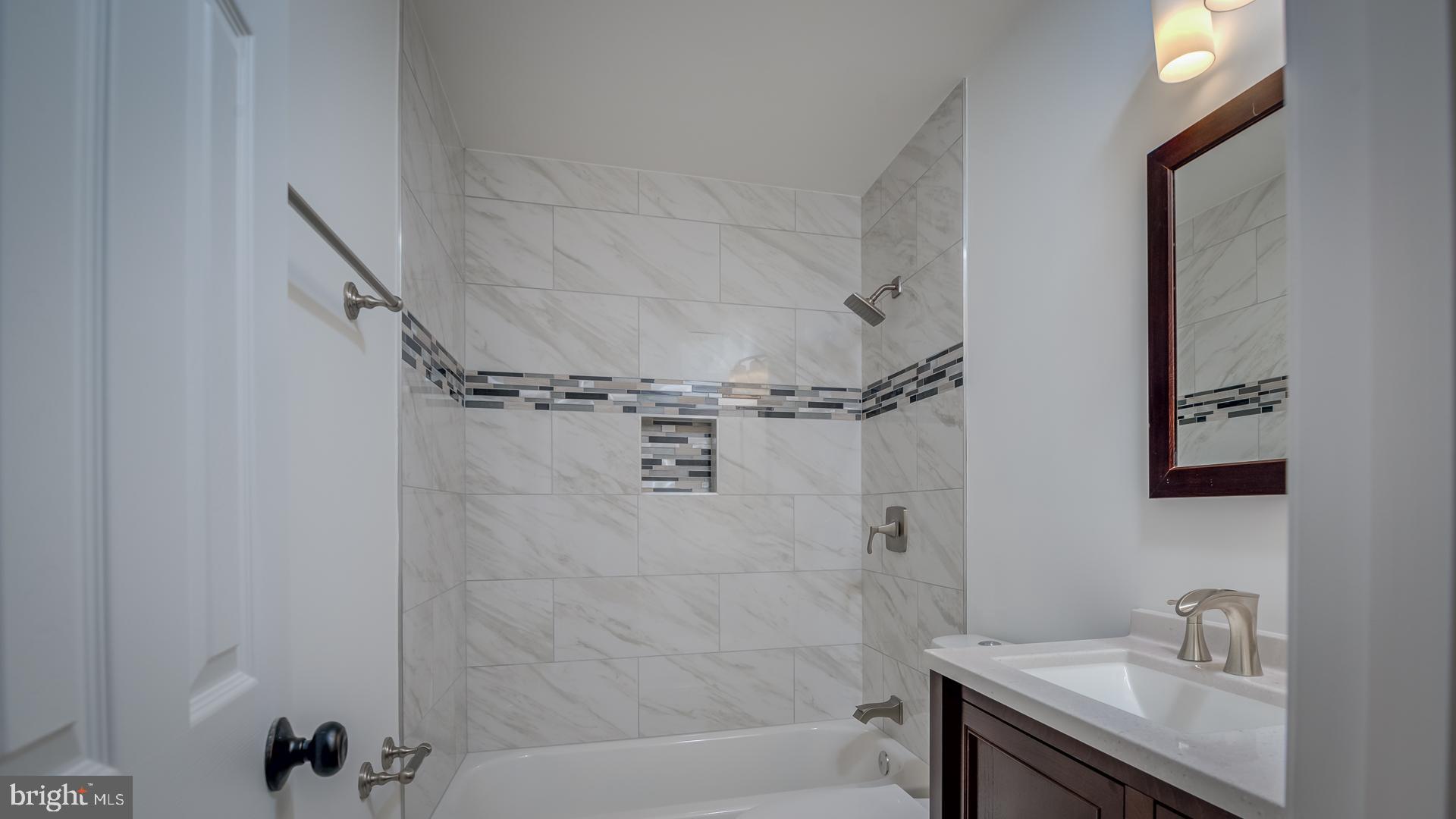 DALE CITY - Residential