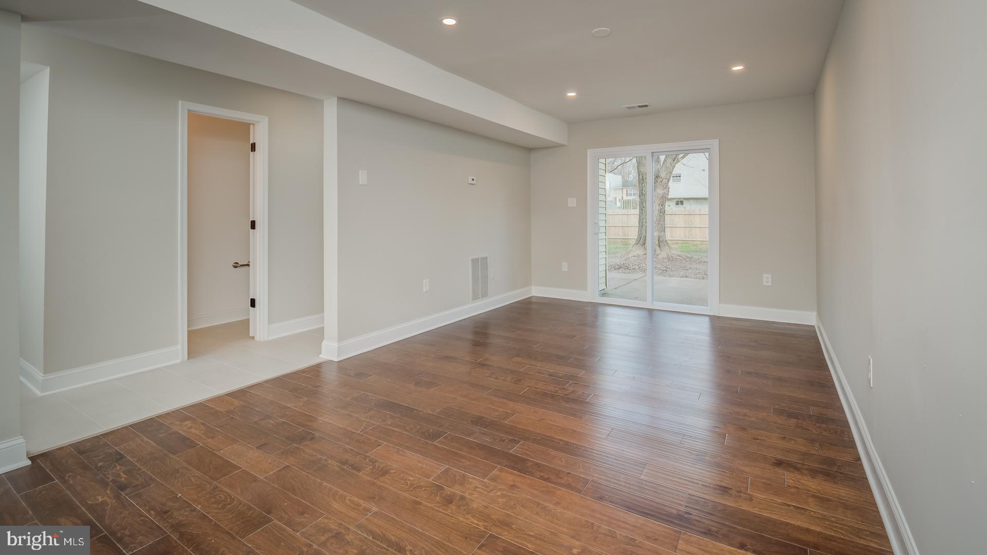 DALE CITY - Residential