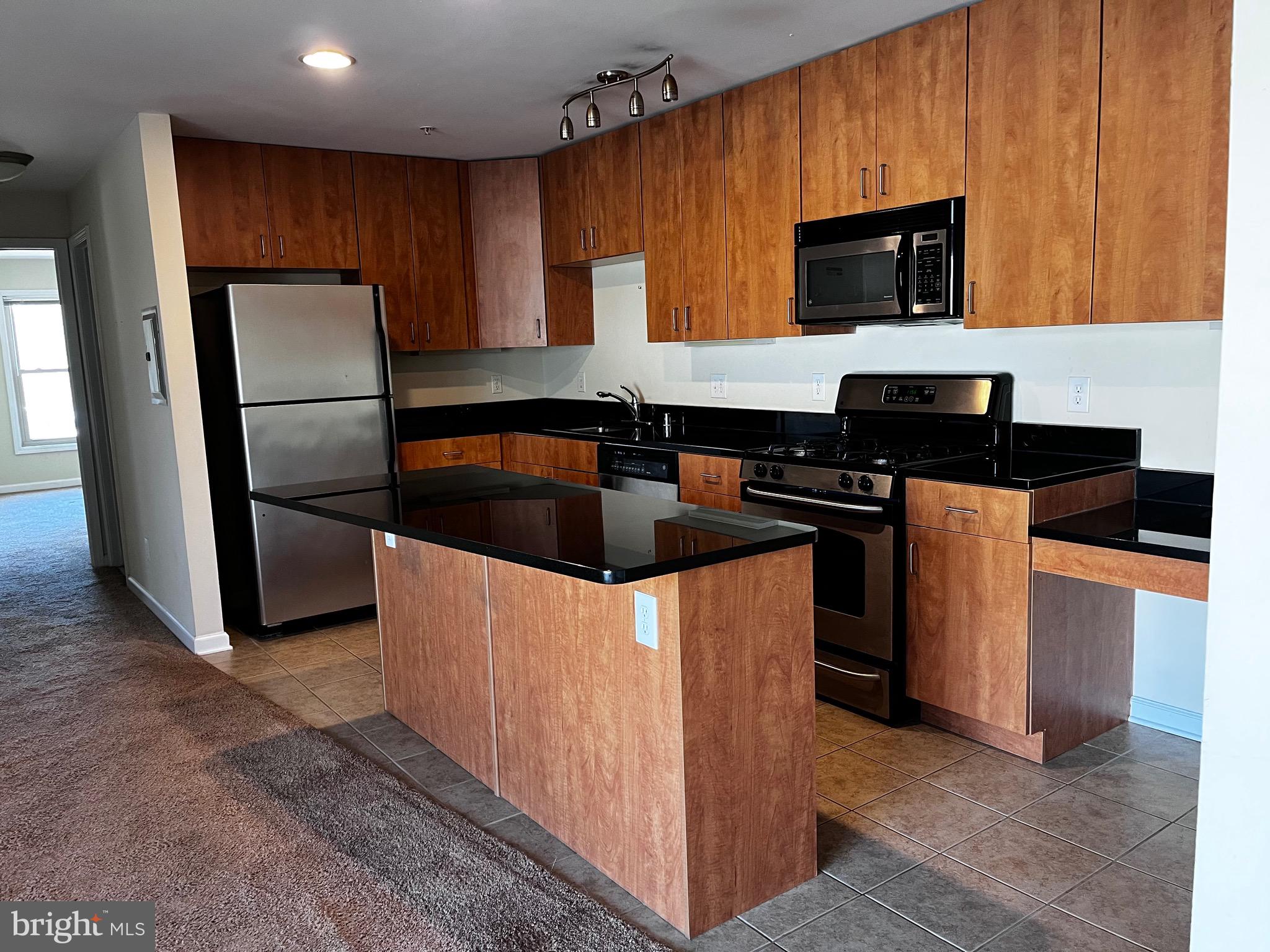 THE LANDING AT SPA CREEK - Residential