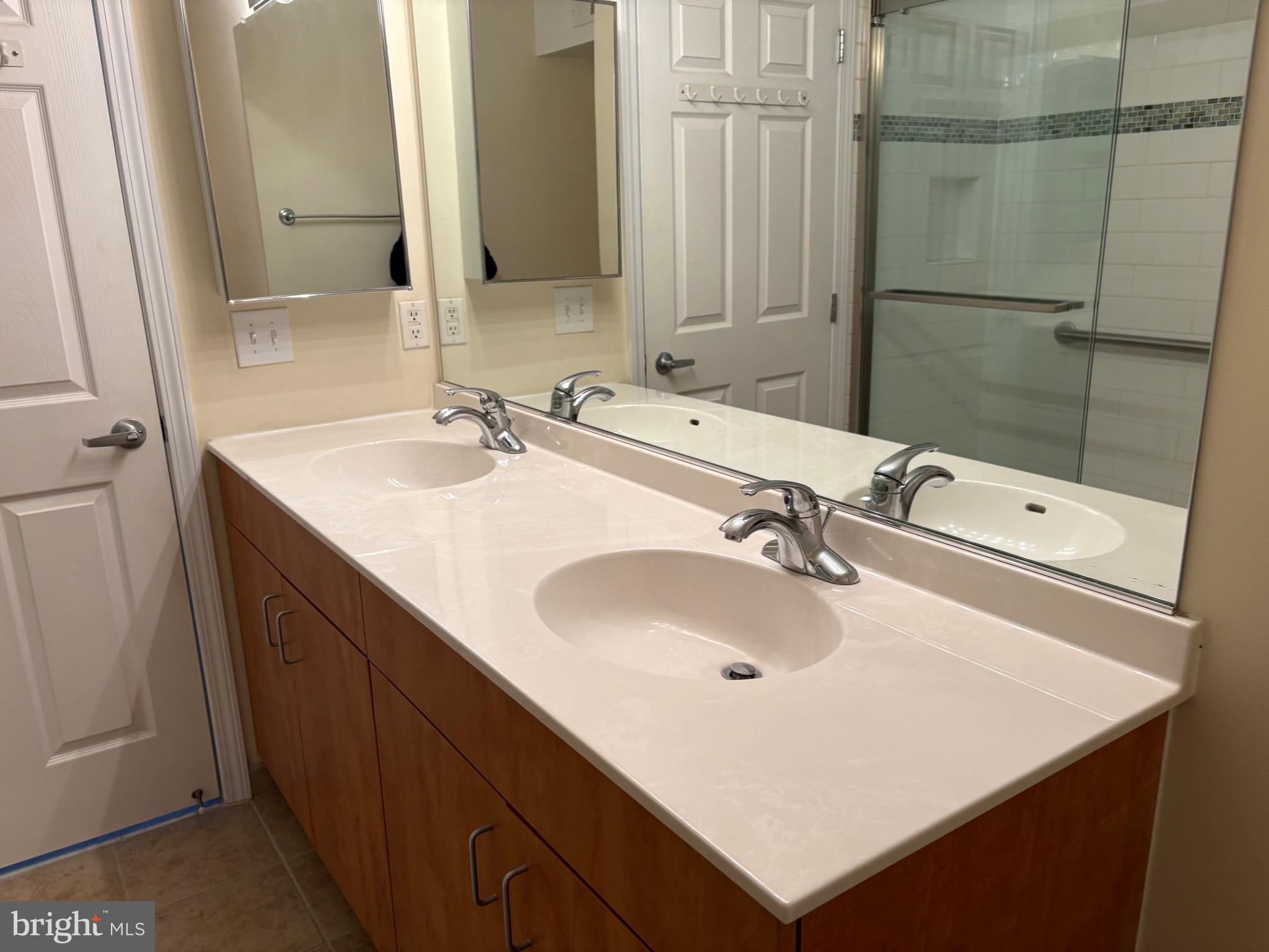 THE LANDING AT SPA CREEK - Residential