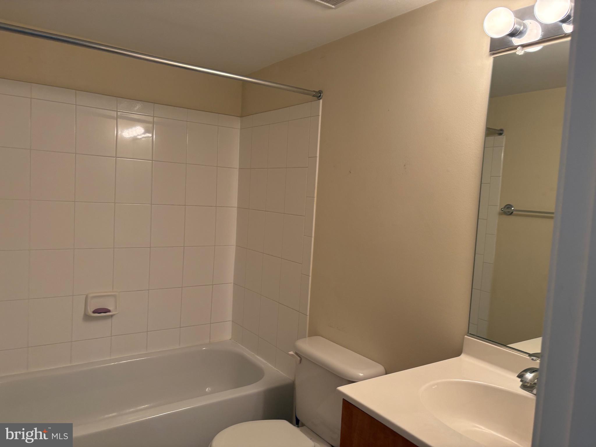 THE LANDING AT SPA CREEK - Residential