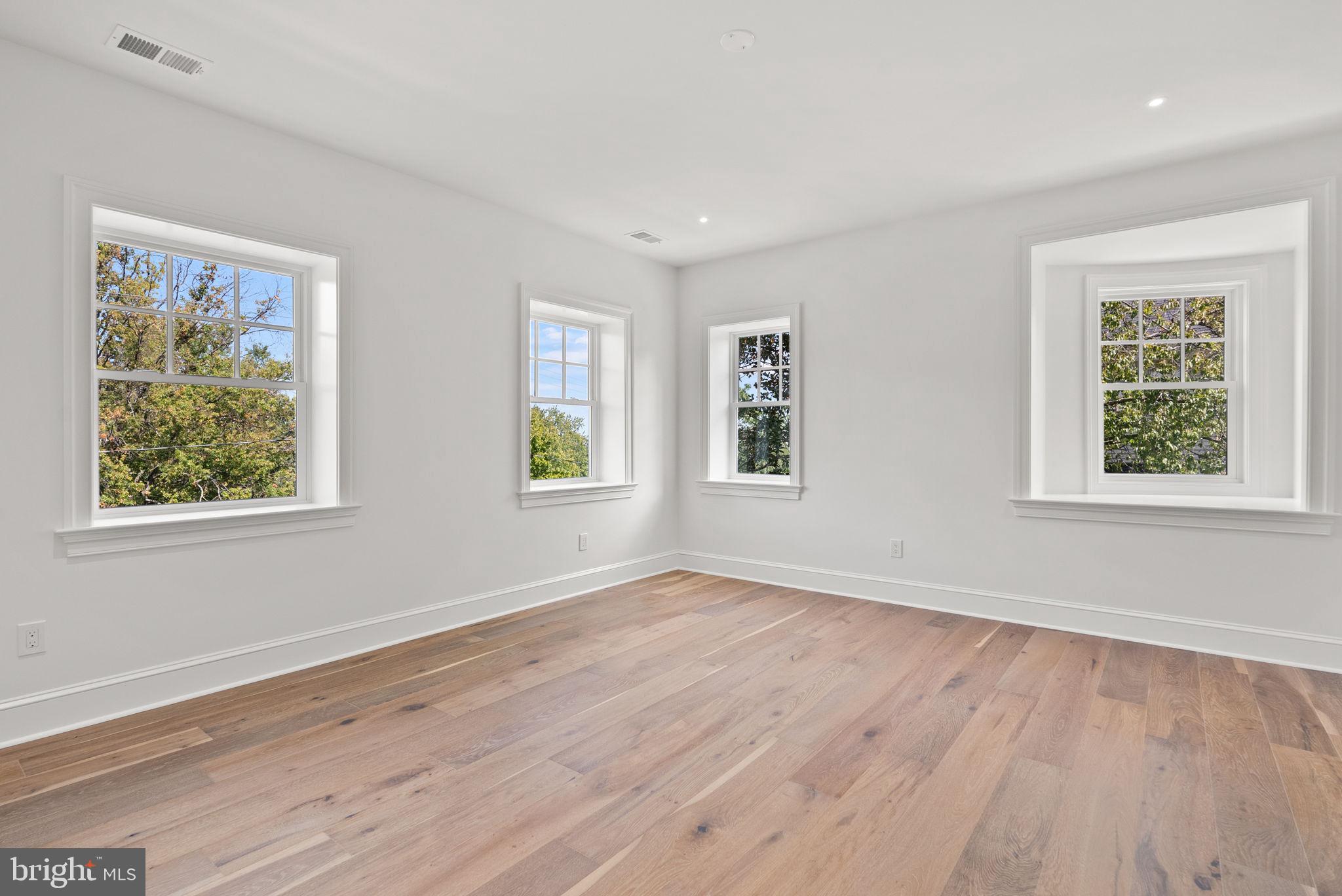 GEORGE WASHINGTON PARK - Residential