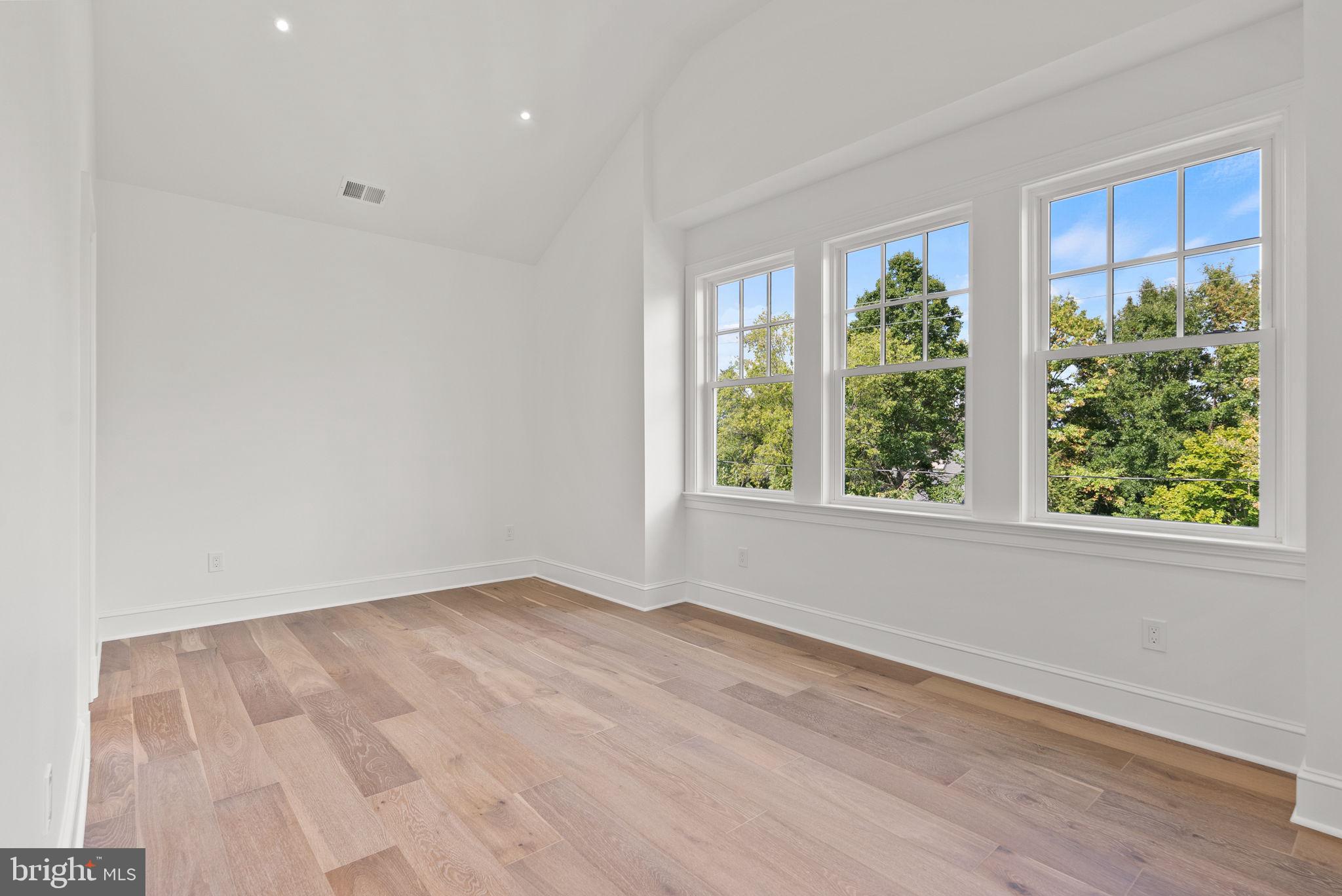 GEORGE WASHINGTON PARK - Residential