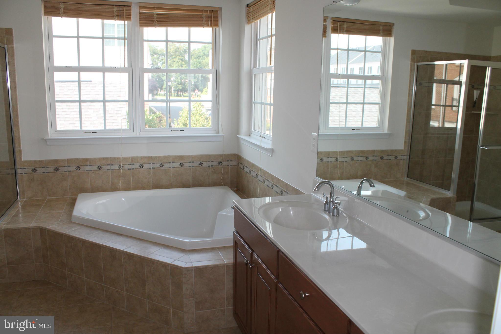 BRAMBLETON LANDBAY 2 - Residential Lease