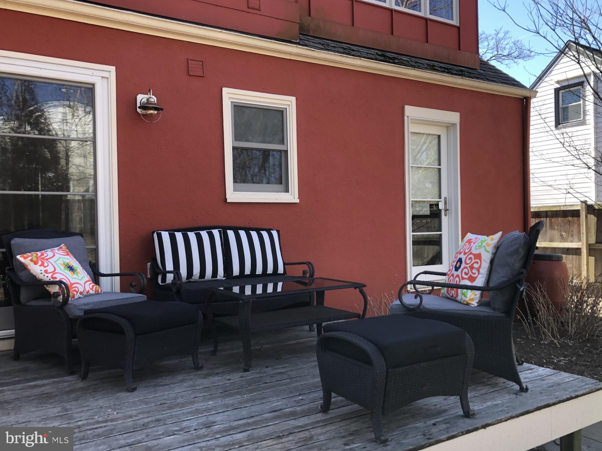 EASTPORT - Residential Lease