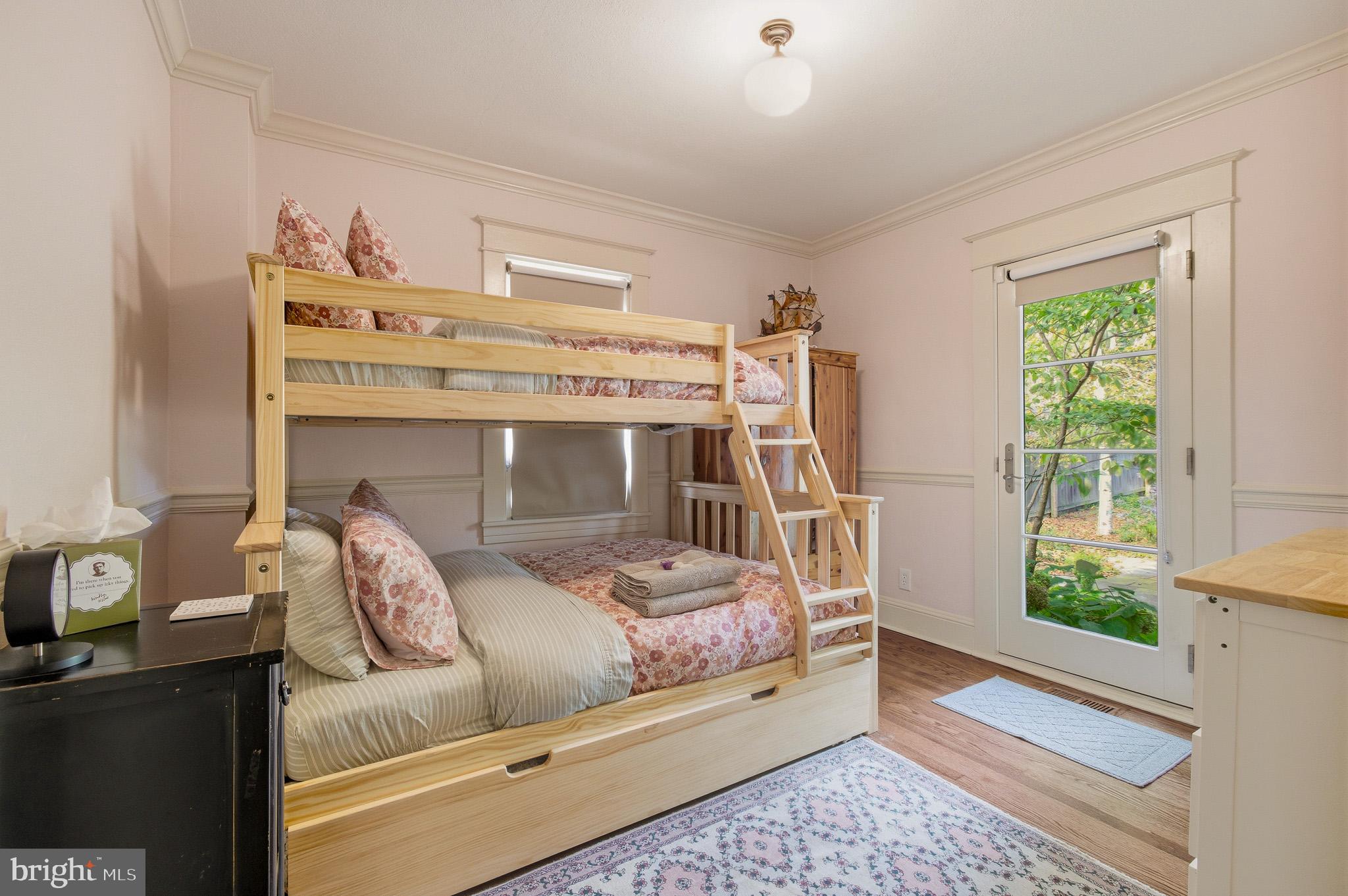 EASTPORT - Residential Lease