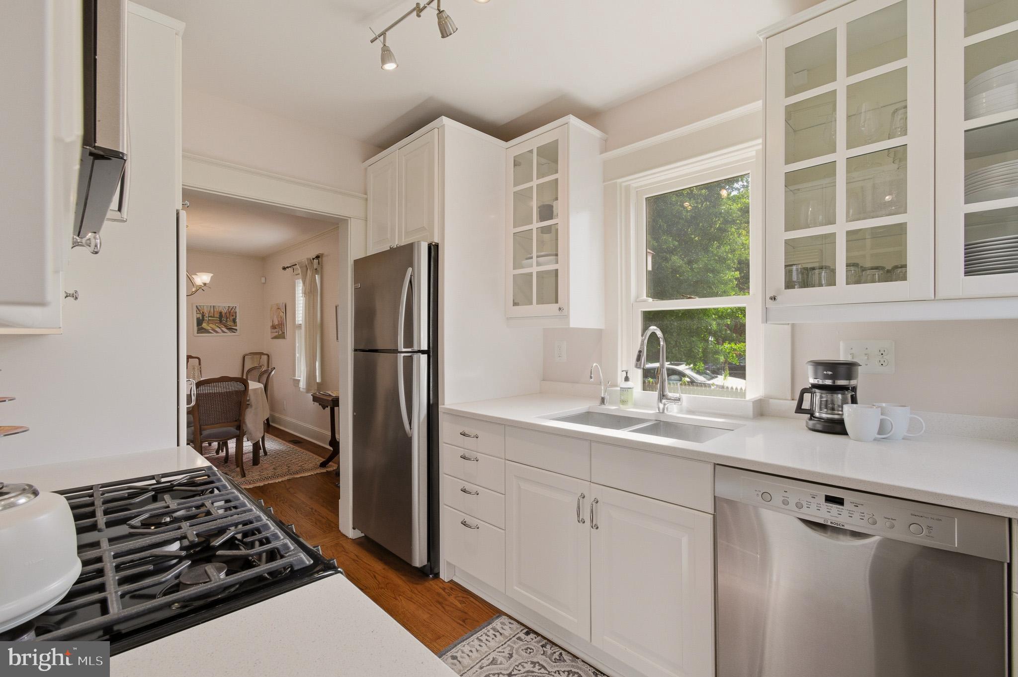 EASTPORT - Residential Lease