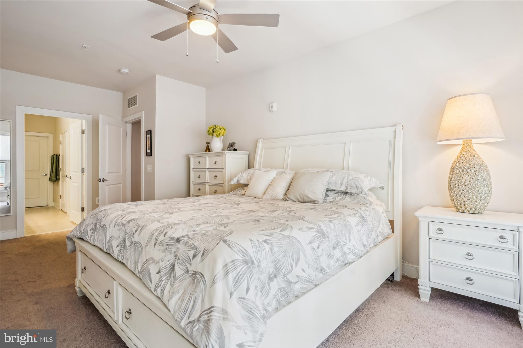 THE FLATS AT NATIONAL HARBOR - Residential