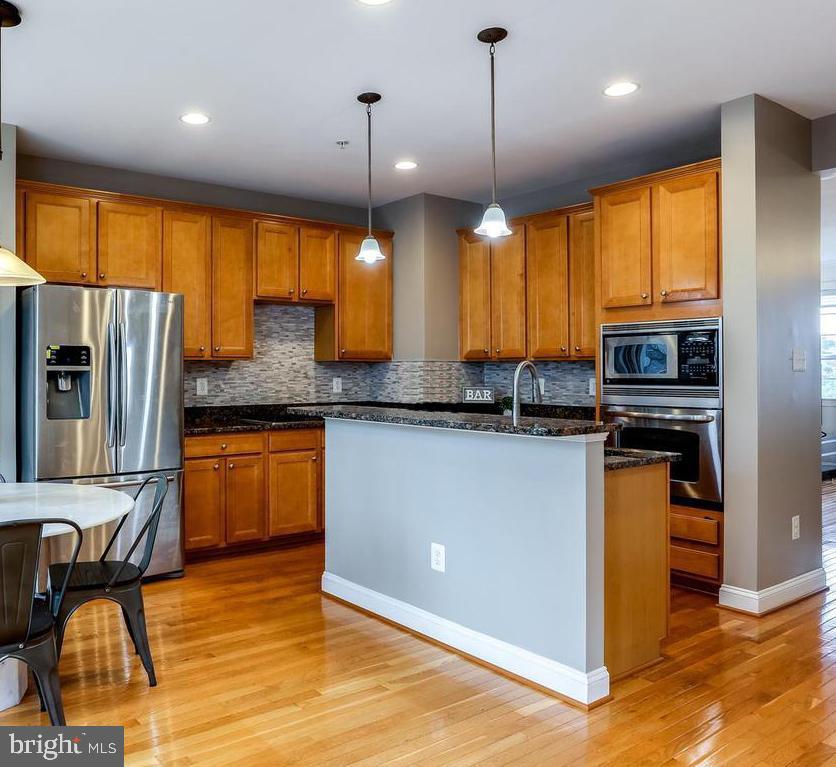 HIDDEN CREEK - Residential