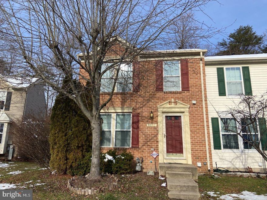 Spacious 3 bedroom,2 full bath, 2 half baths end of group townhome with warm gas heat,eat-in kitchen,all appliances, walk-in closets, wall to wall carpet,and deck. No pets. No smoking. No pets.  2 year lease required.