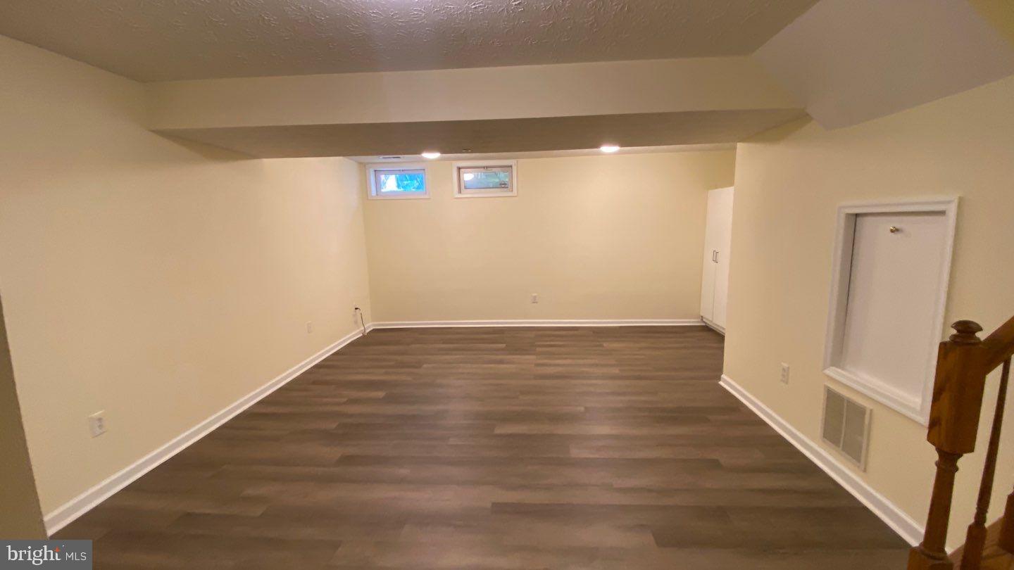 WYNDEMERE - Residential Lease