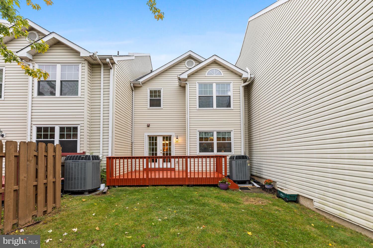 THE HIGHLANDS - Residential