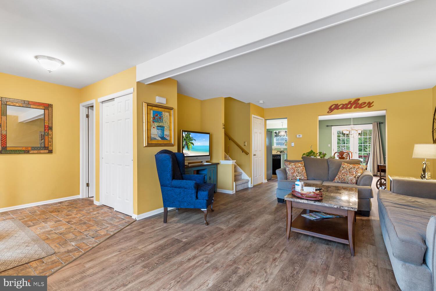 THE HIGHLANDS - Residential