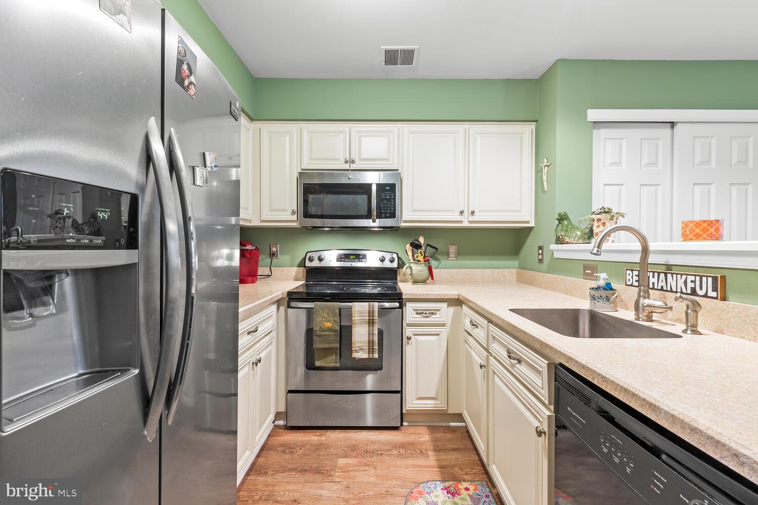 THE HIGHLANDS - Residential