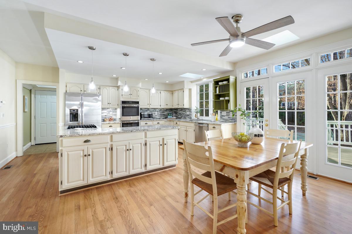 RIVER FALLS - Residential