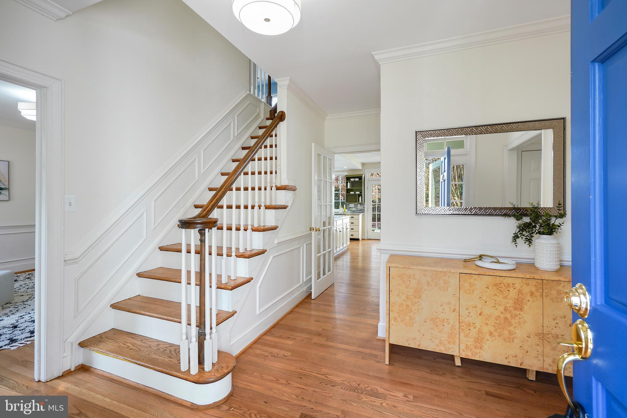 RIVER FALLS - Residential