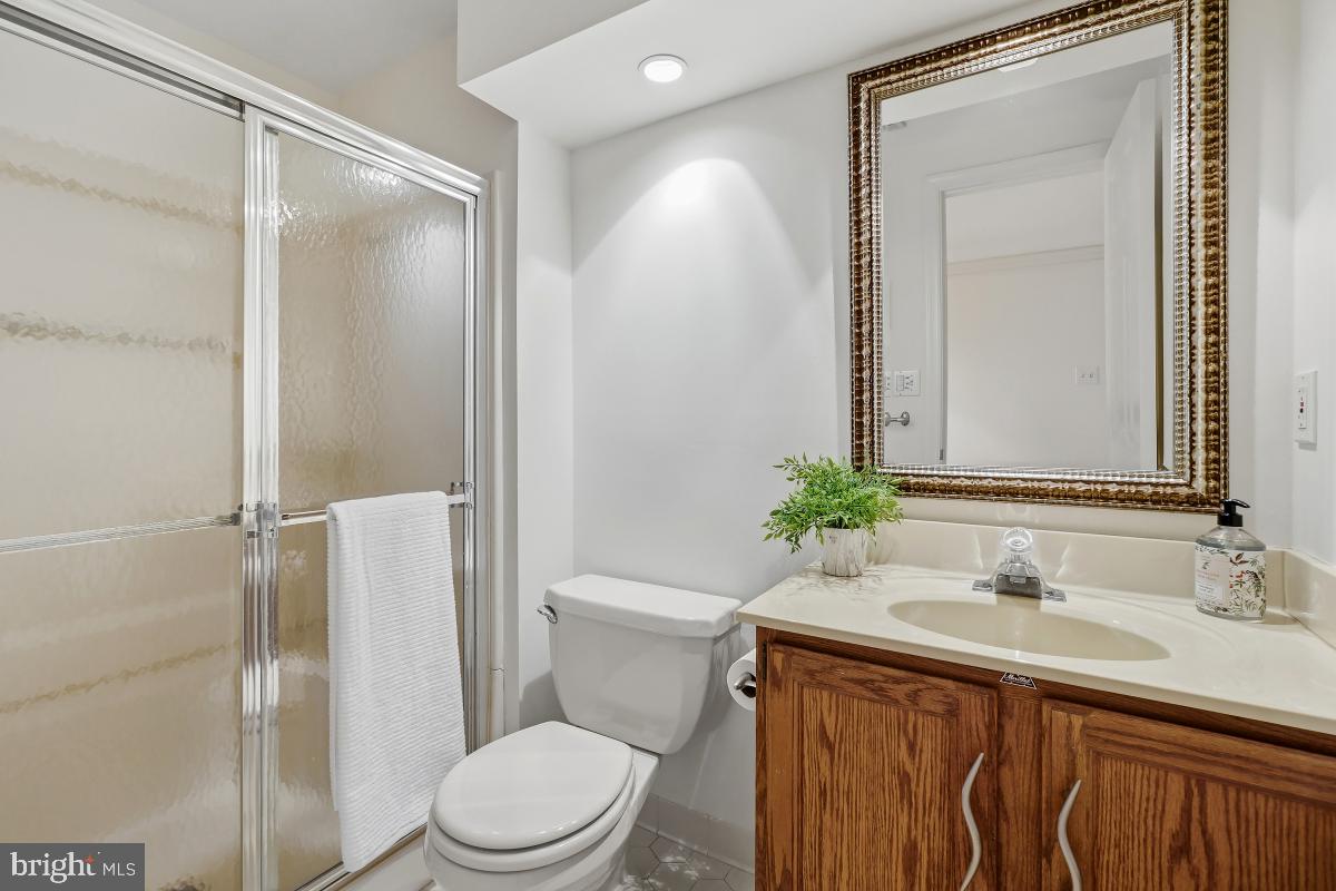 RIVER FALLS - Residential