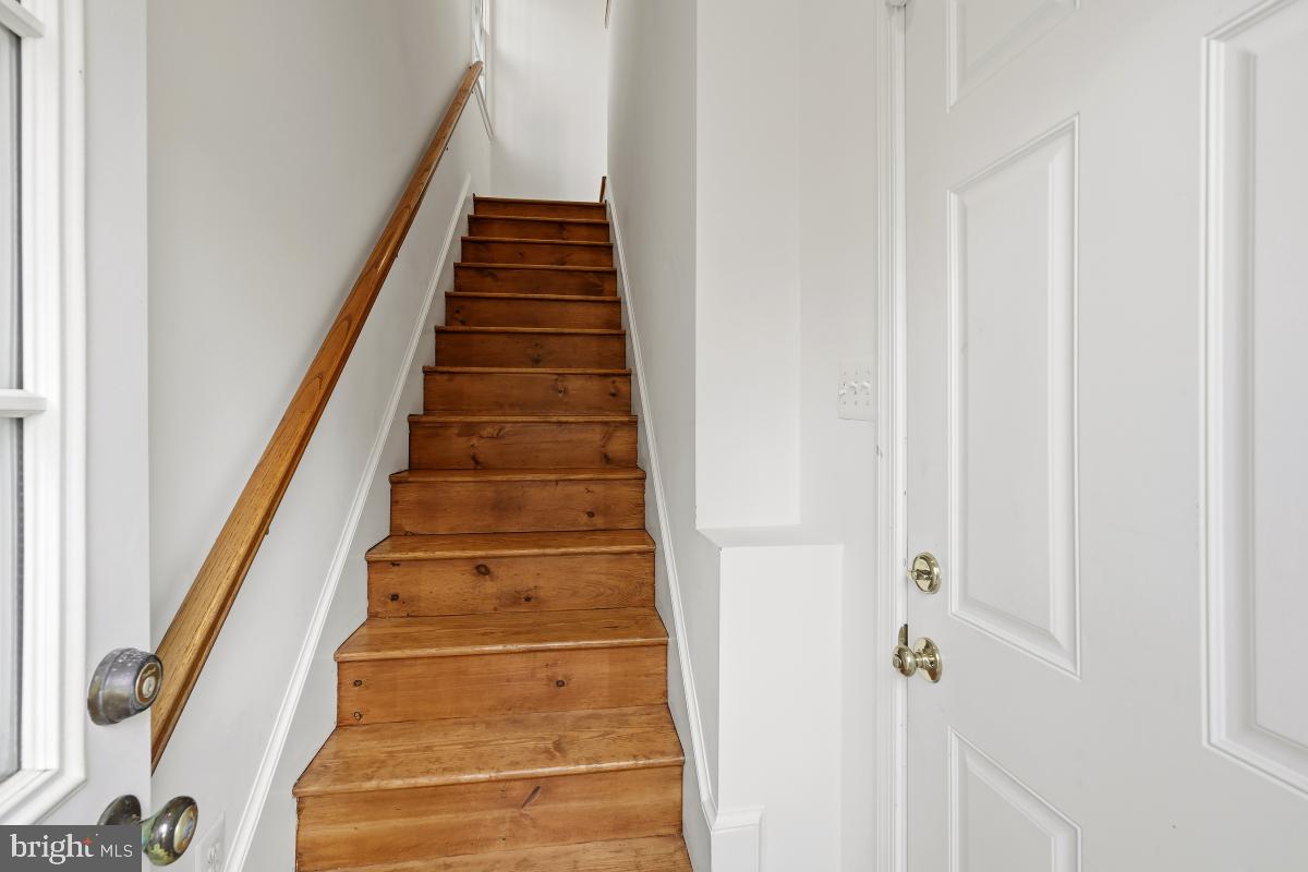 RIVER FALLS - Residential