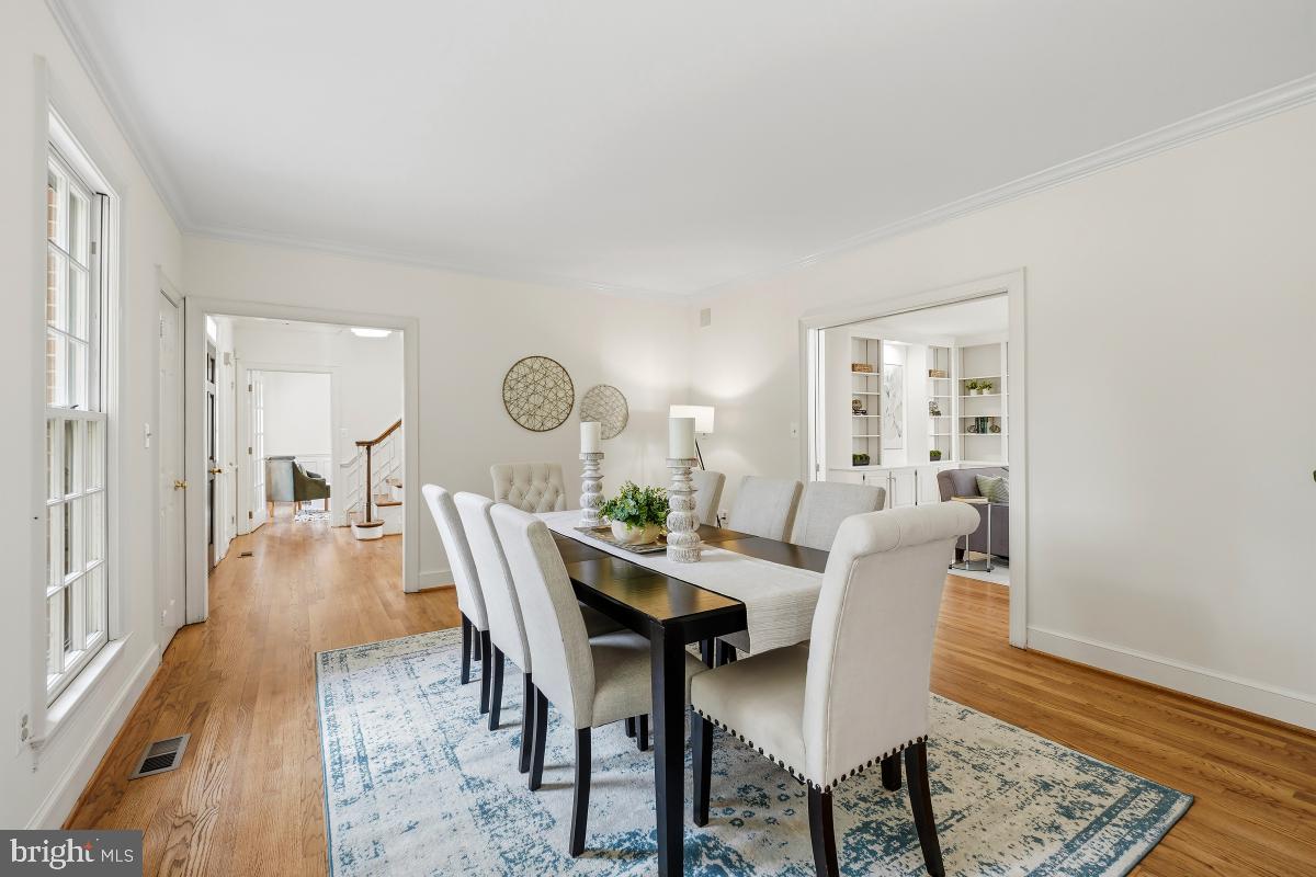 RIVER FALLS - Residential