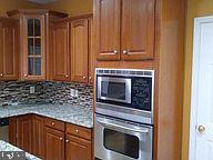 COURTS OF LAUREL CREST - Residential Lease