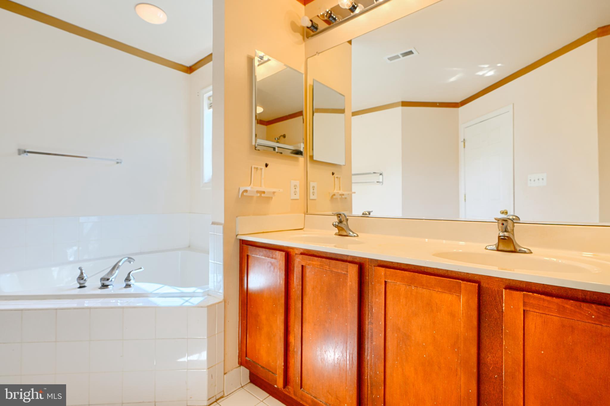 MALLARD ESTATES - Residential