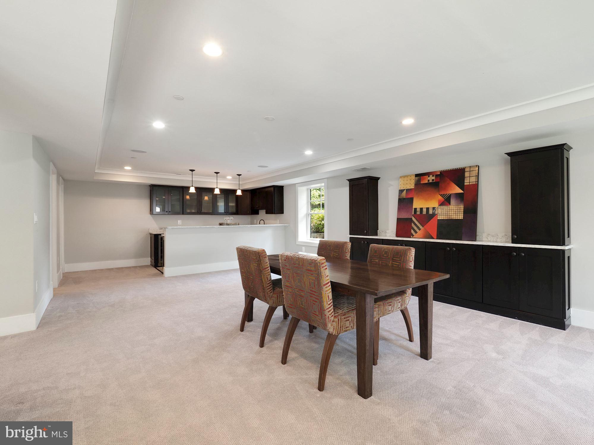 BANNOCKBURN ESTATES - Residential