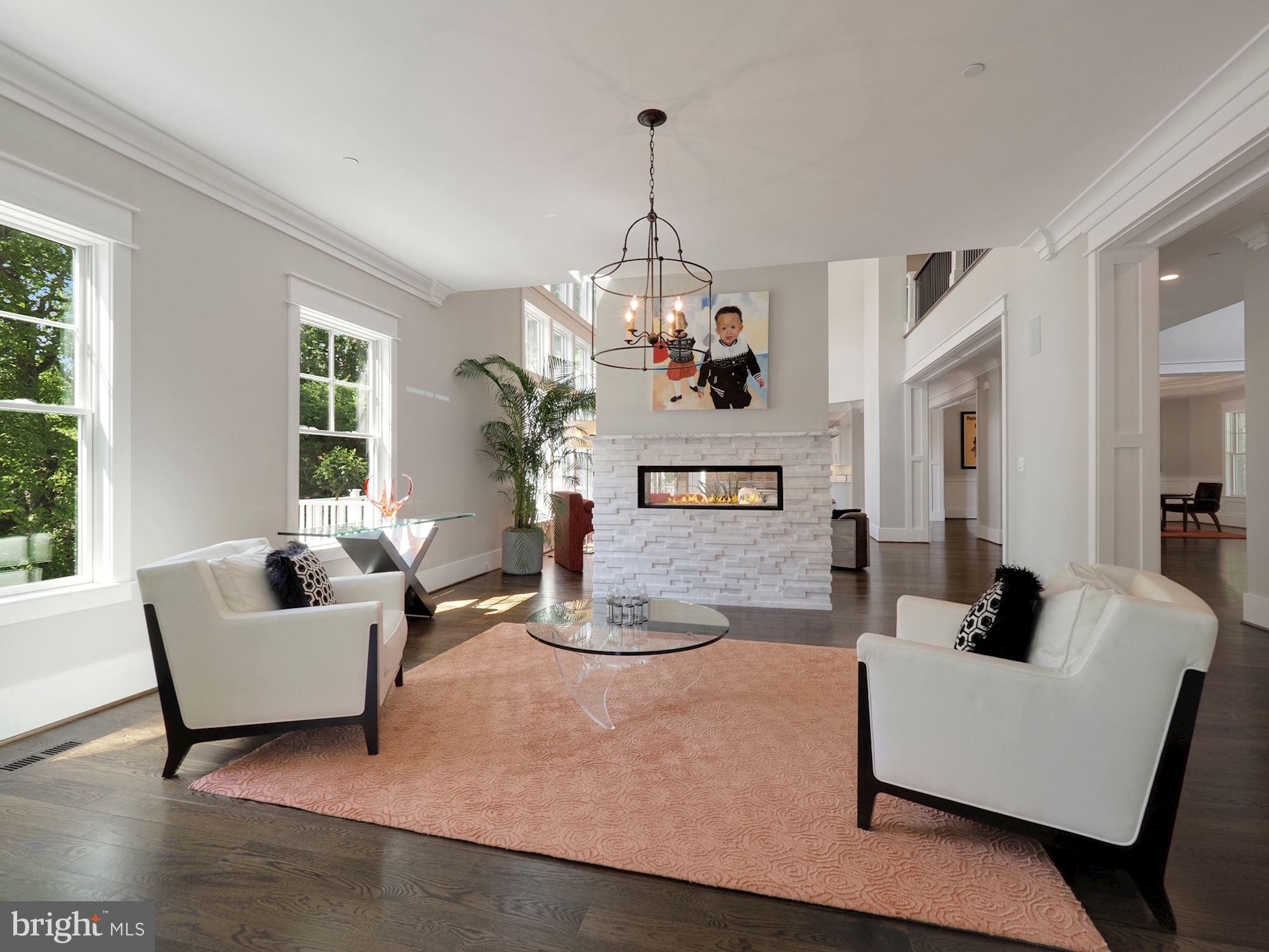 BANNOCKBURN ESTATES - Residential