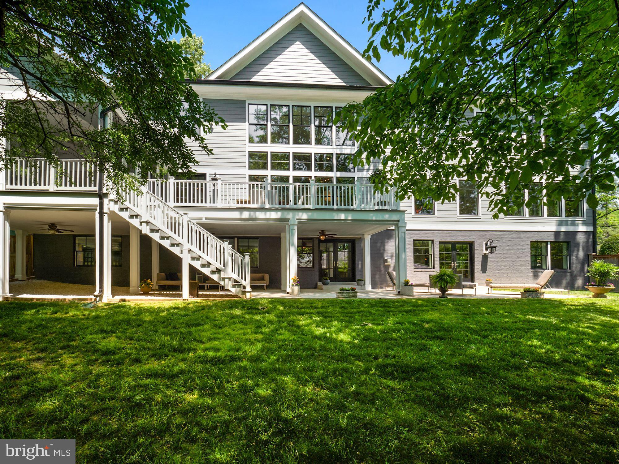 BANNOCKBURN ESTATES - Residential