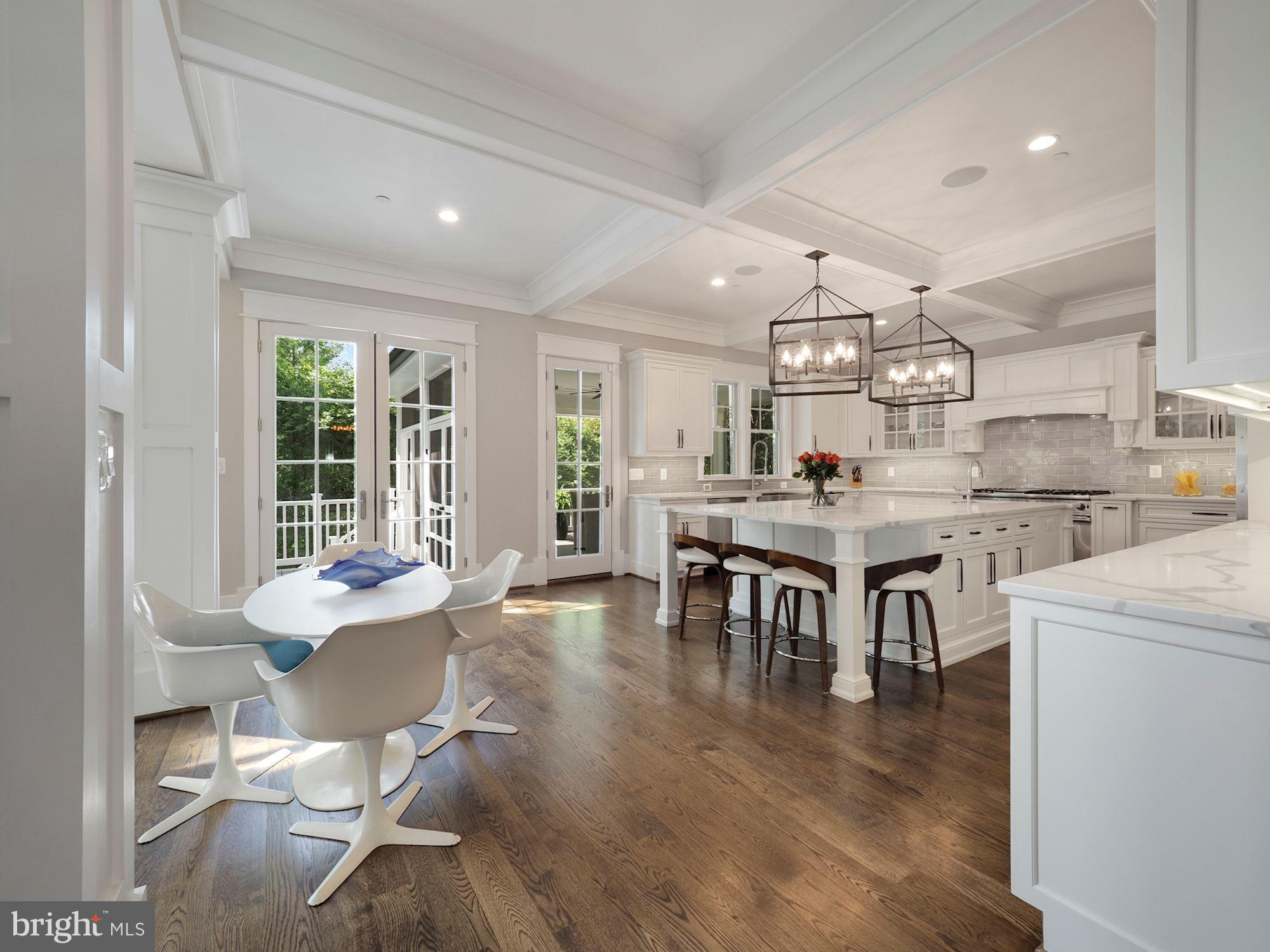 BANNOCKBURN ESTATES - Residential