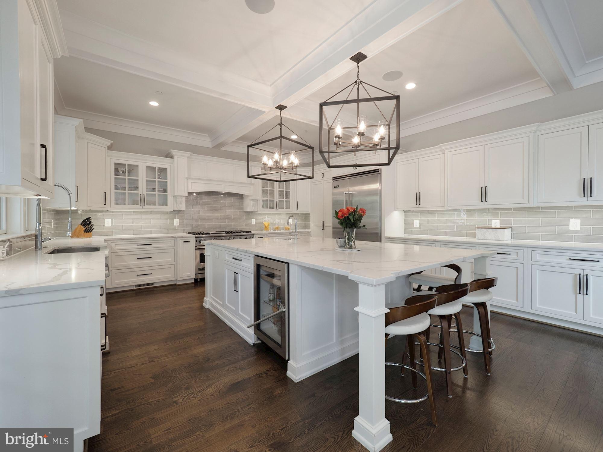 BANNOCKBURN ESTATES - Residential