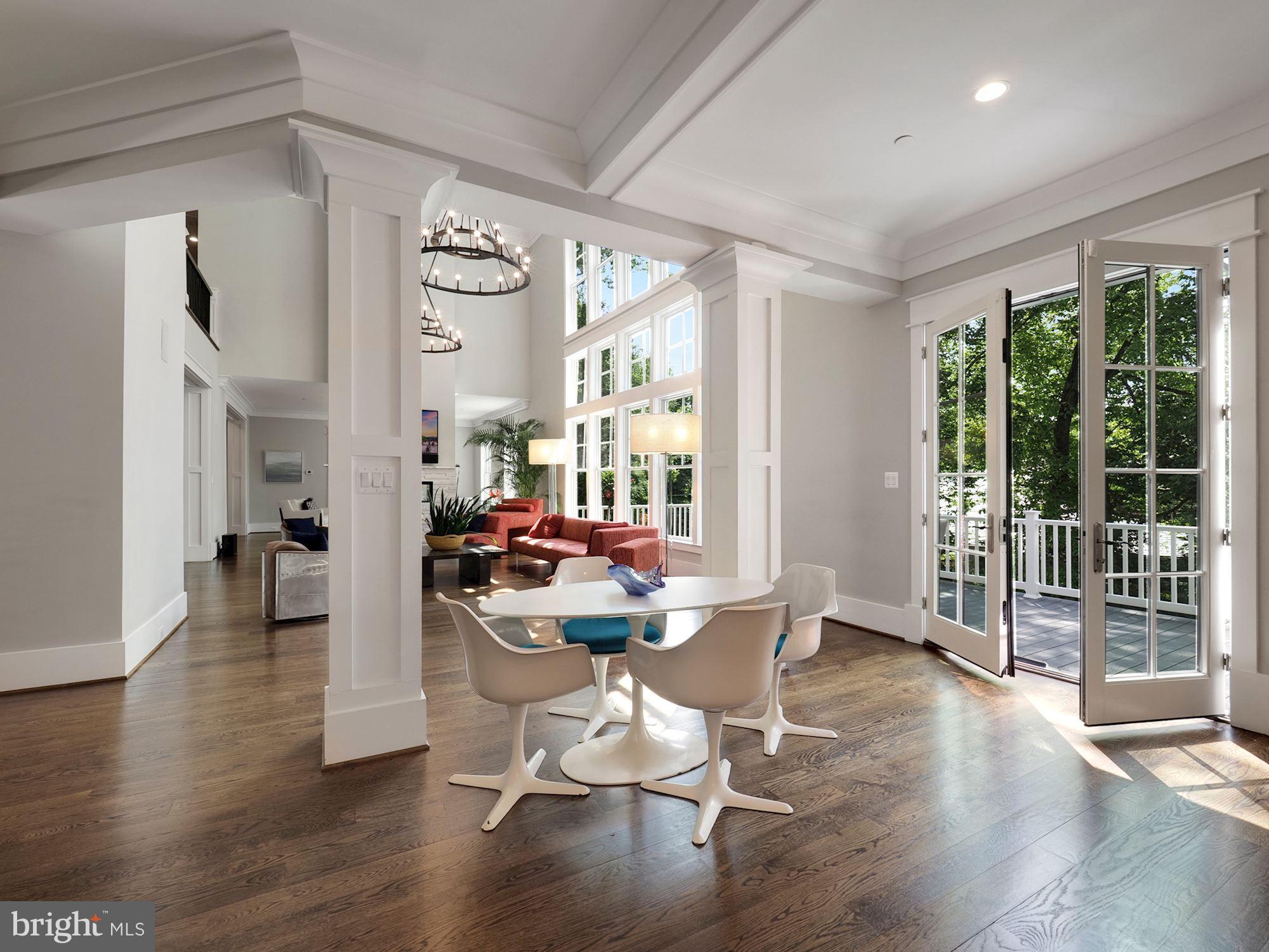 BANNOCKBURN ESTATES - Residential