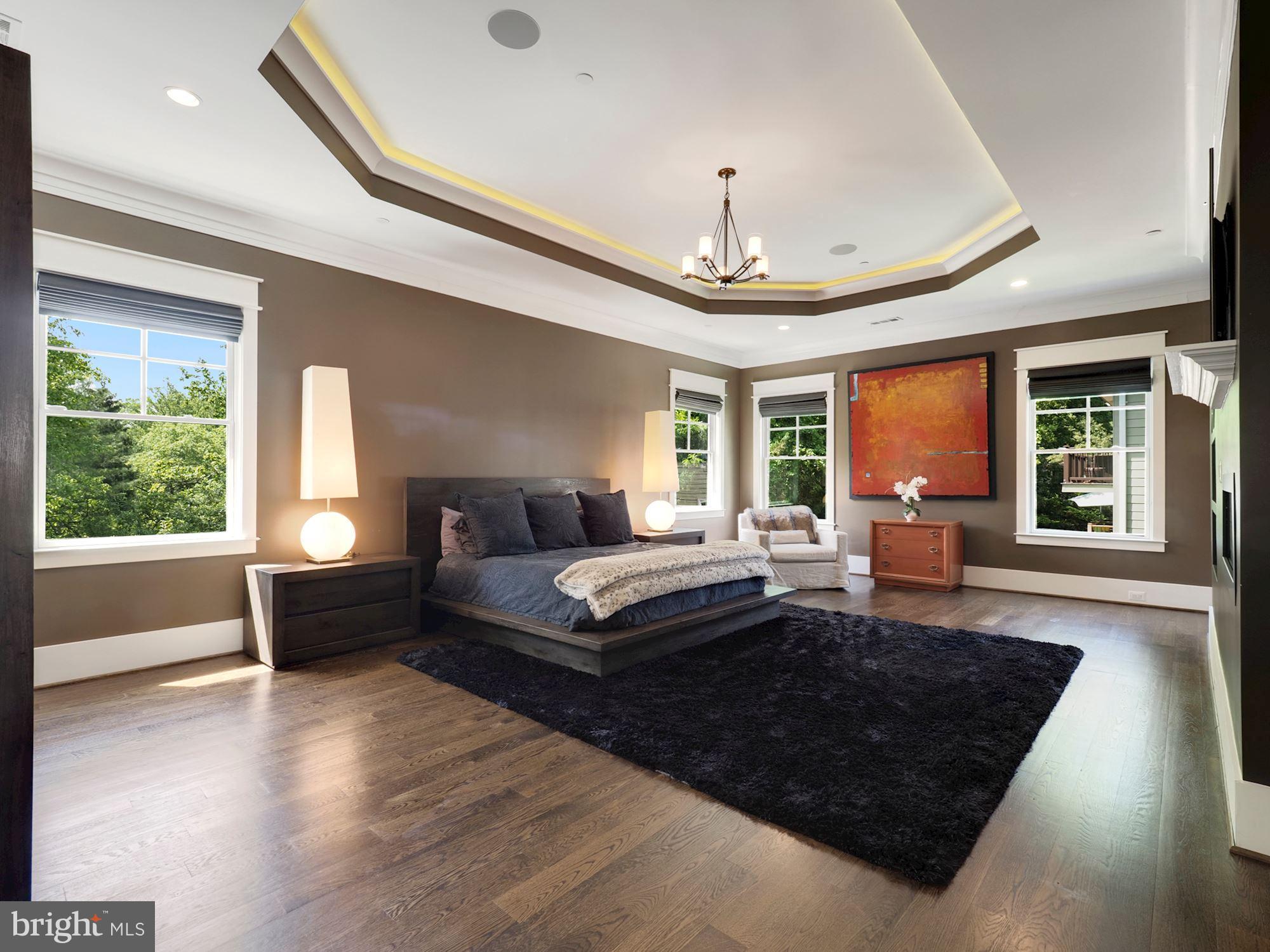 BANNOCKBURN ESTATES - Residential