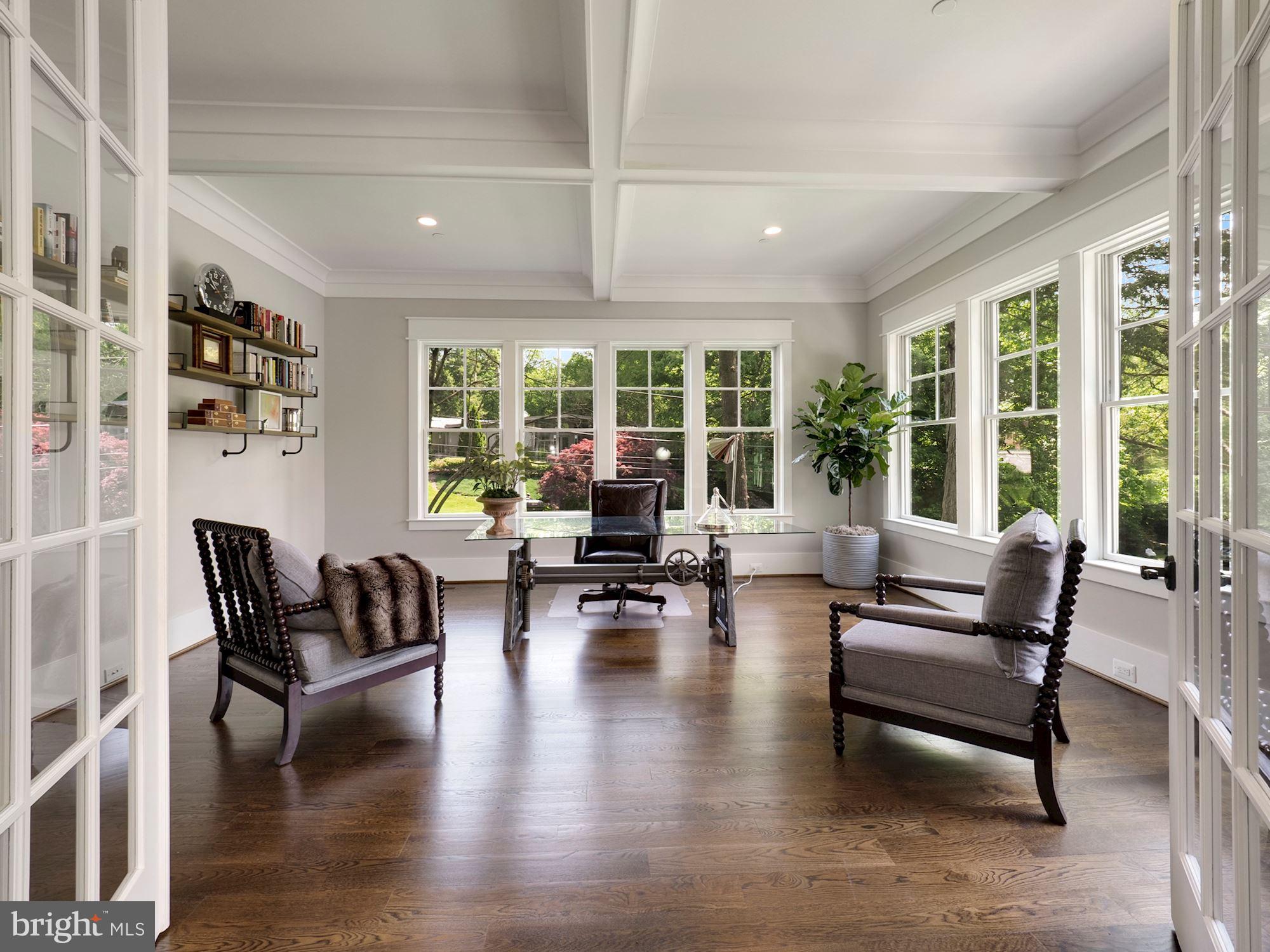 BANNOCKBURN ESTATES - Residential