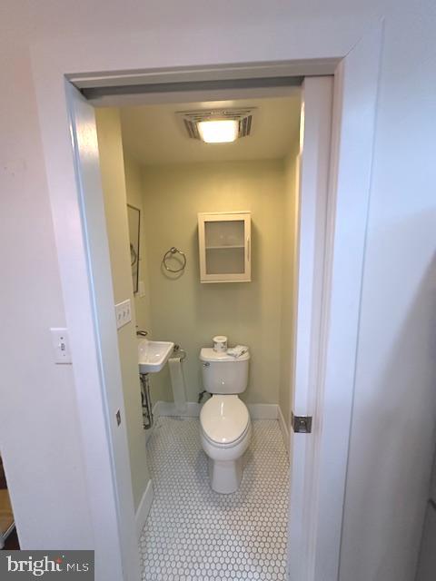 WASHINGTON SQ WEST - Residential Lease