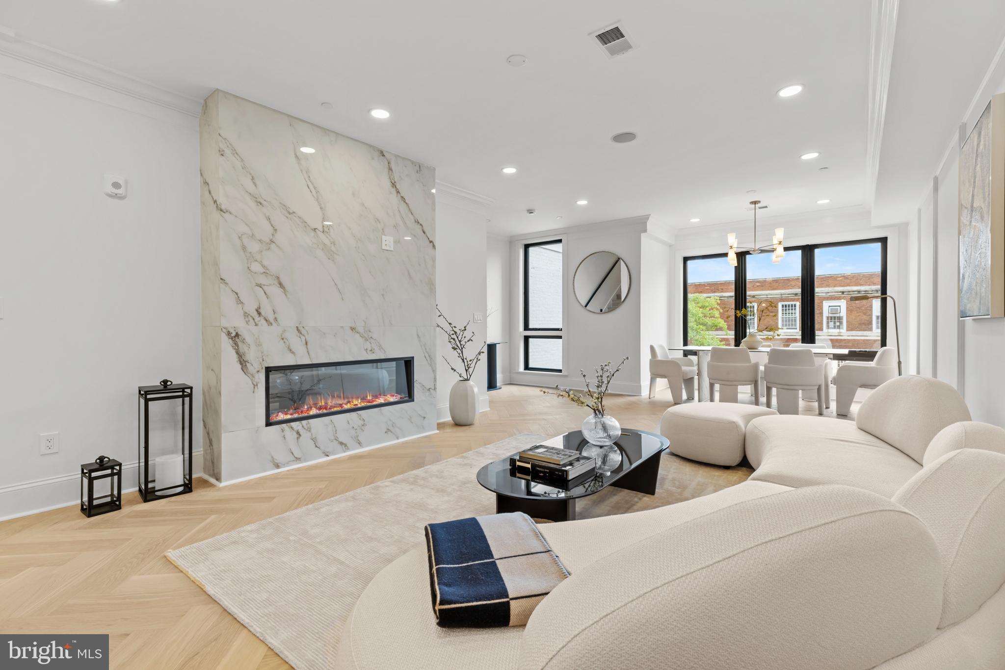 733 EUCLID STREET NW 301