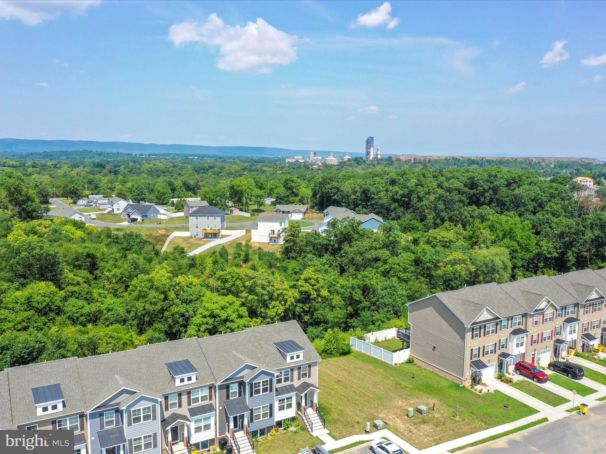 HERITAGE HILLS - Residential