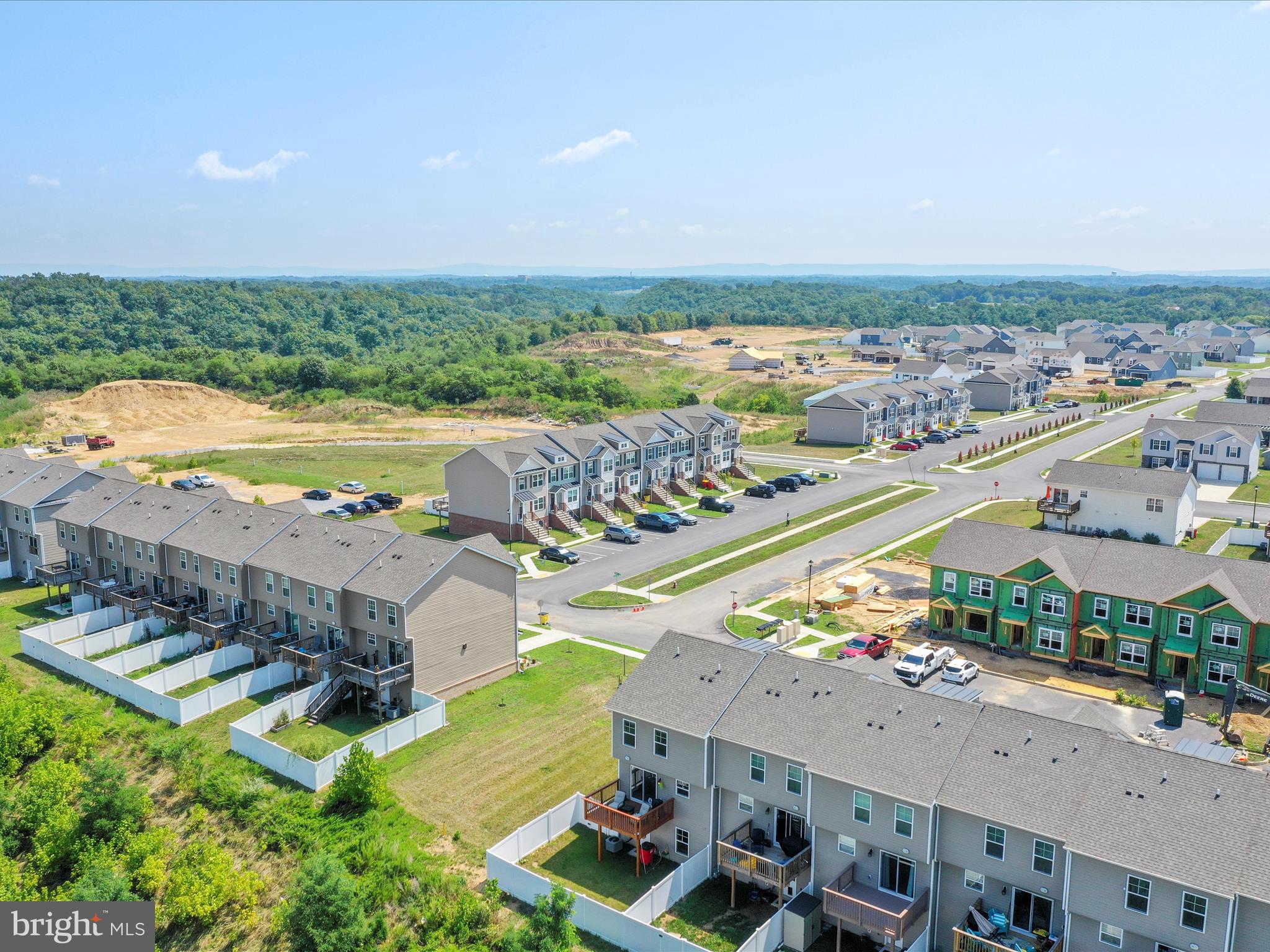 HERITAGE HILLS - Residential