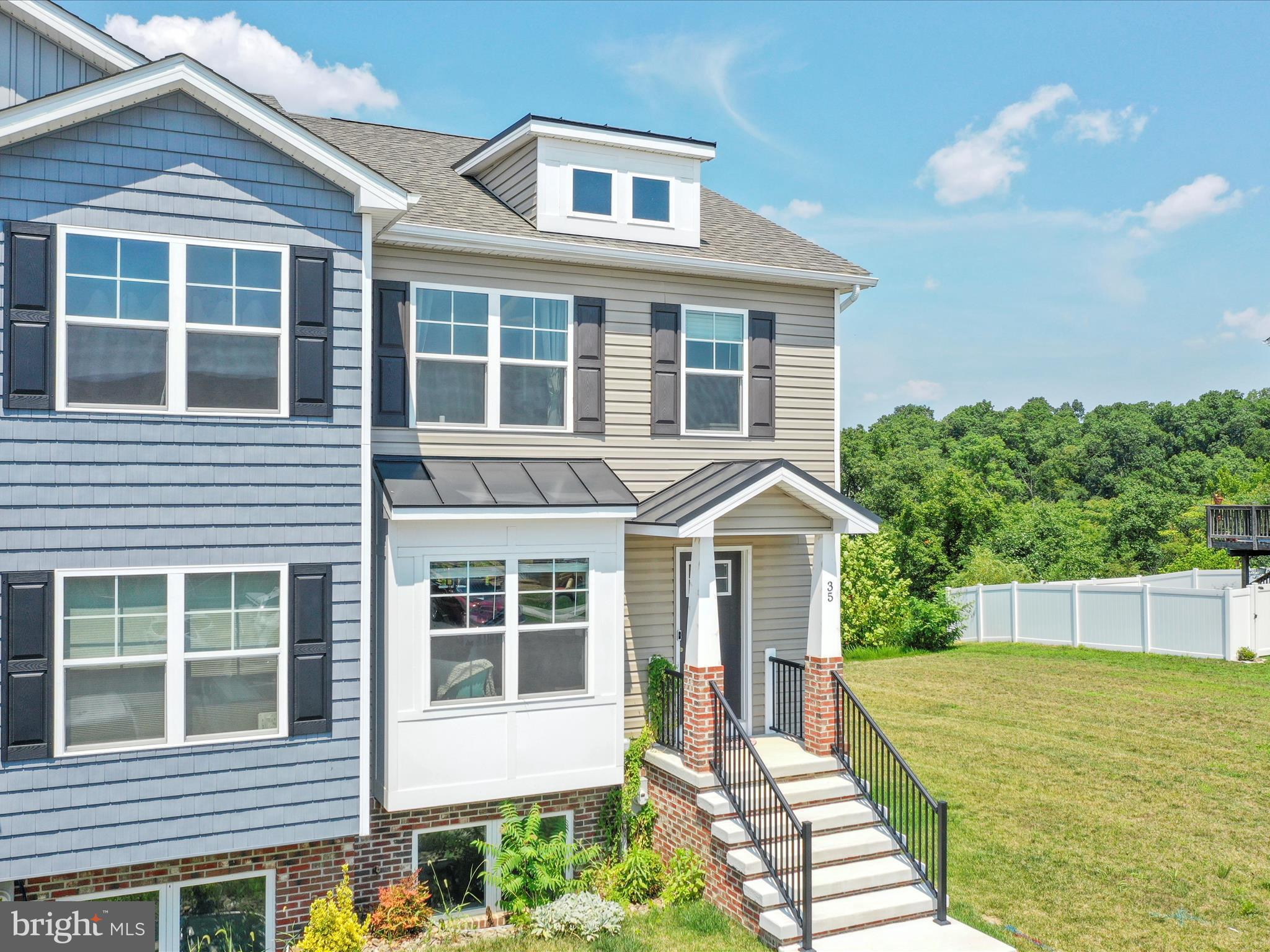 HERITAGE HILLS - Residential