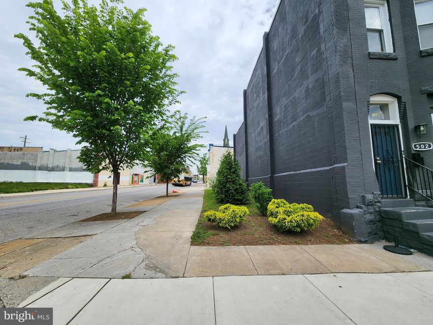HOUSING AUTHORITY OF BALTIMORE CITY OFFICIAL ONLINE AUCTION. Bidding begins 5/30/2025 @ 10:00 AM. Bidding ends 06/03/2025 @ 11:10 AM. List Price is Suggested Opening Bid. Deposit: $5,000. Deposit to increase to 10% of the purchase price within 48 hours of the auction ending, if applicable. This vacant lot of land is located in the East Baltimore Midway neighborhood of Baltimore. The area is conveniently situated near several notable locations, including Clifton Park and Johns Hopkins University. The nearest major traffic artery, E North Ave, provides easy access to the rest of the city.