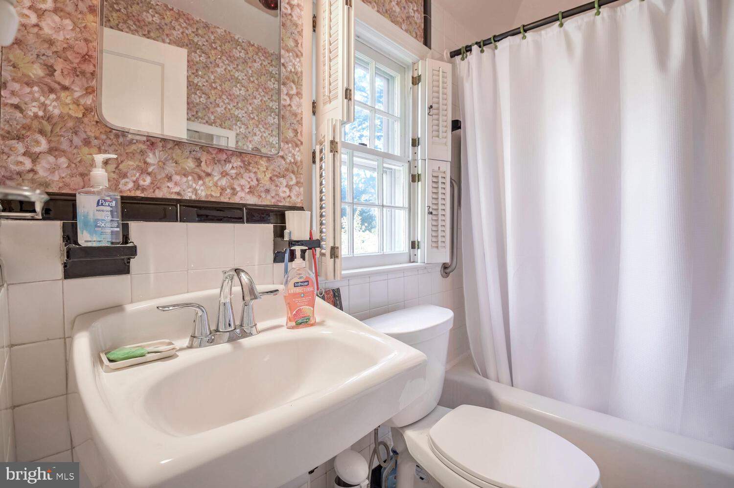 BRADLEY VILLAGE - Residential