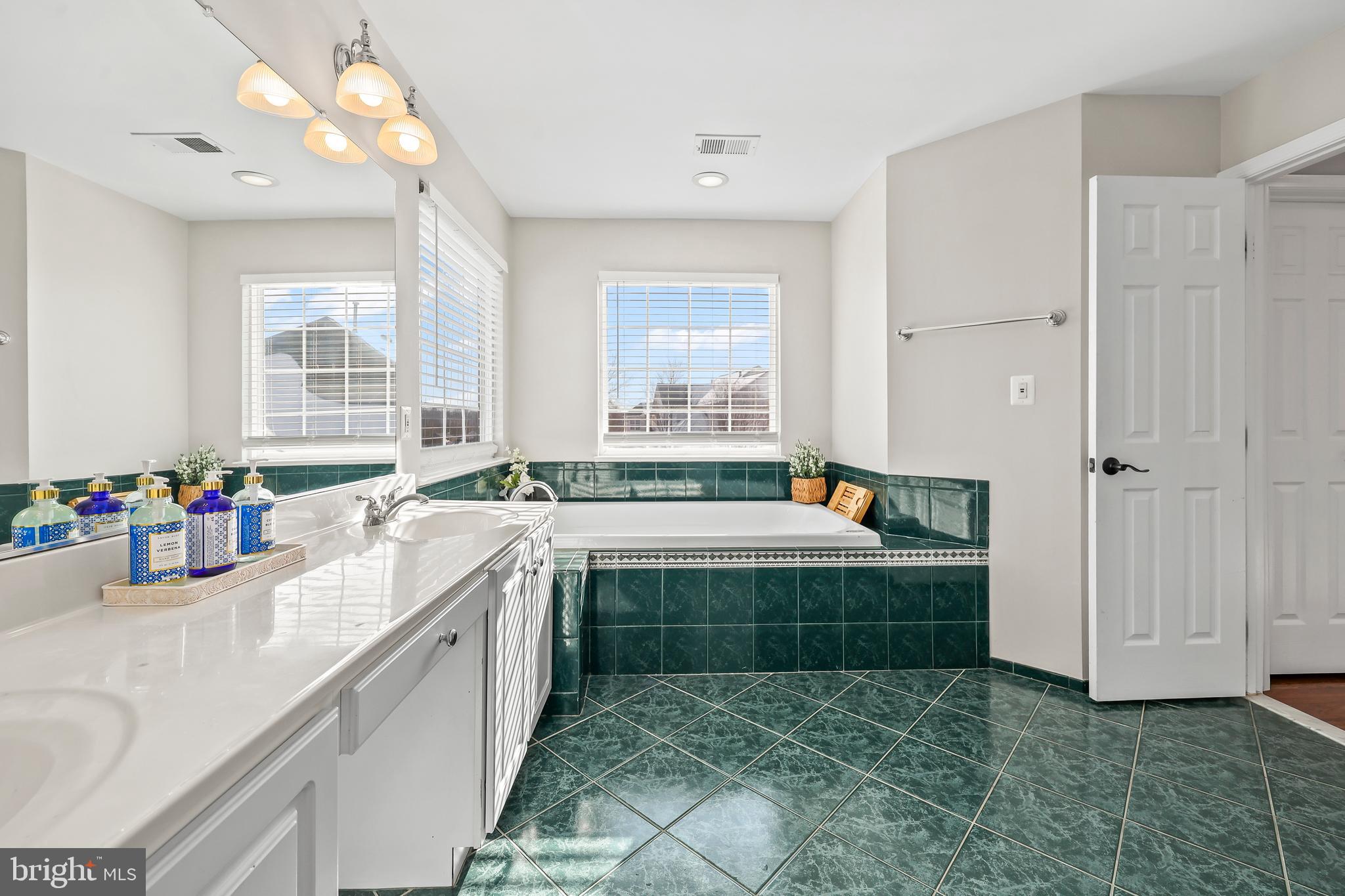 POTOMAC STATION - Residential