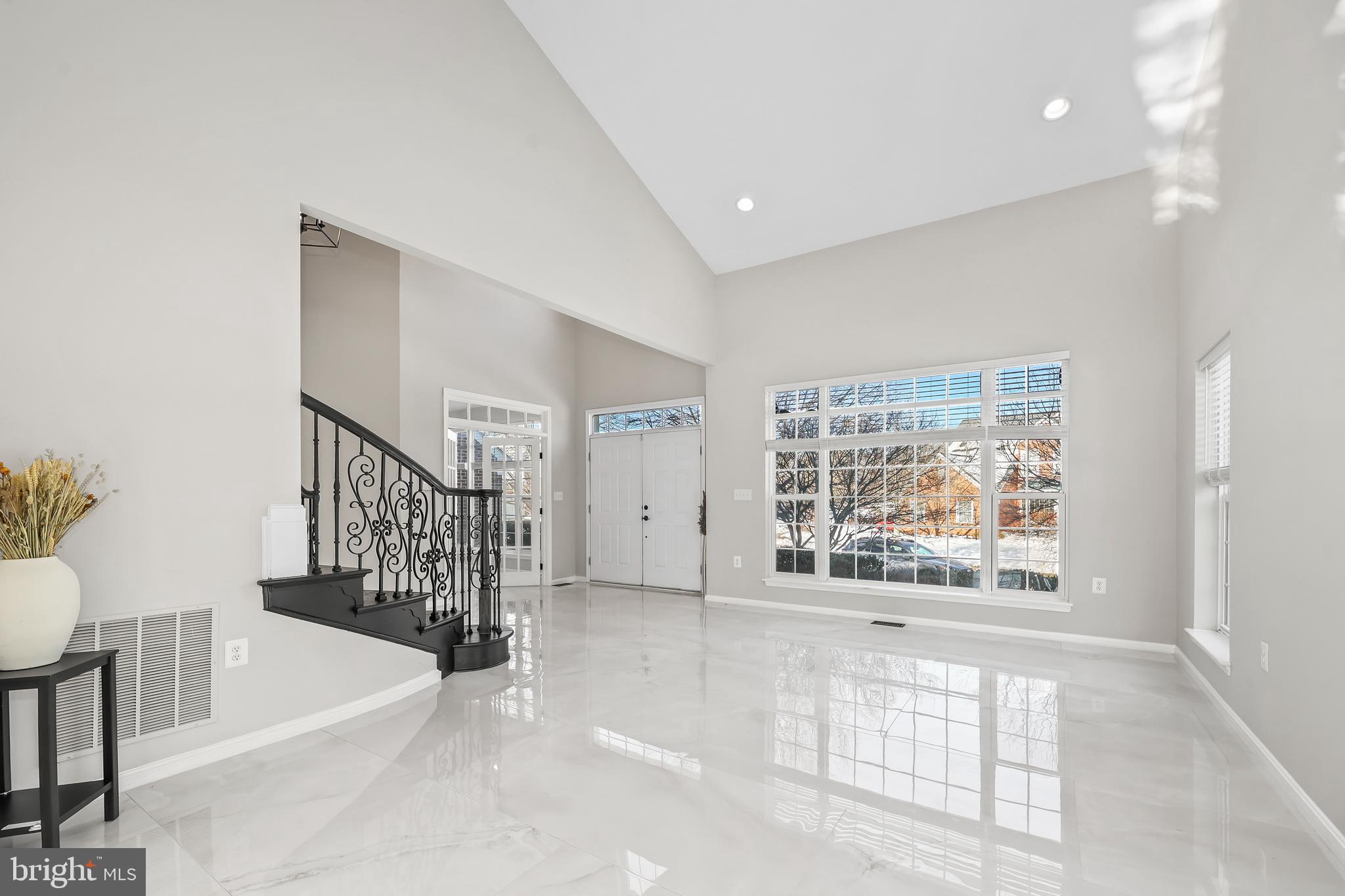 POTOMAC STATION - Residential