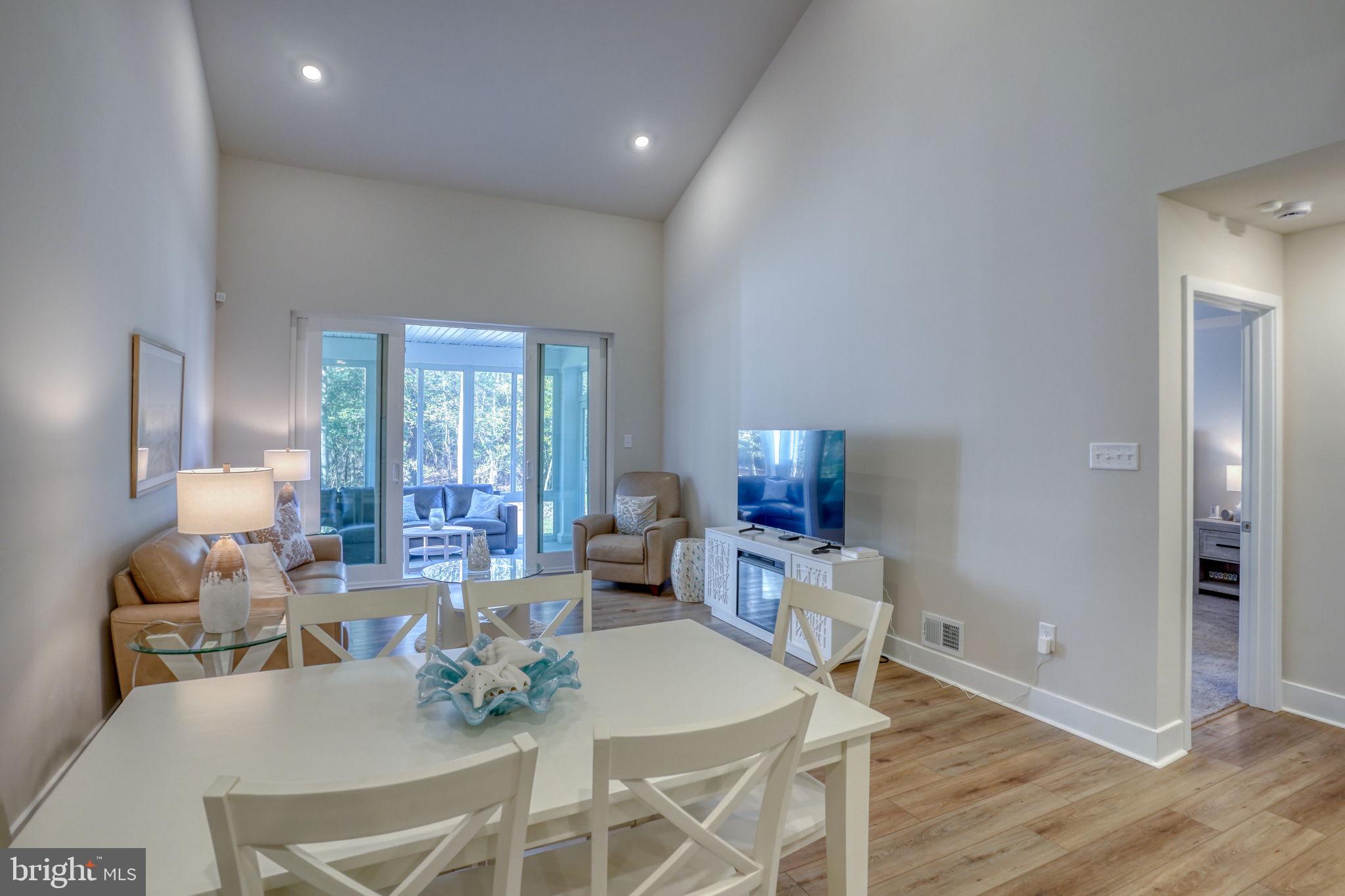 MILOS HAVEN - Residential