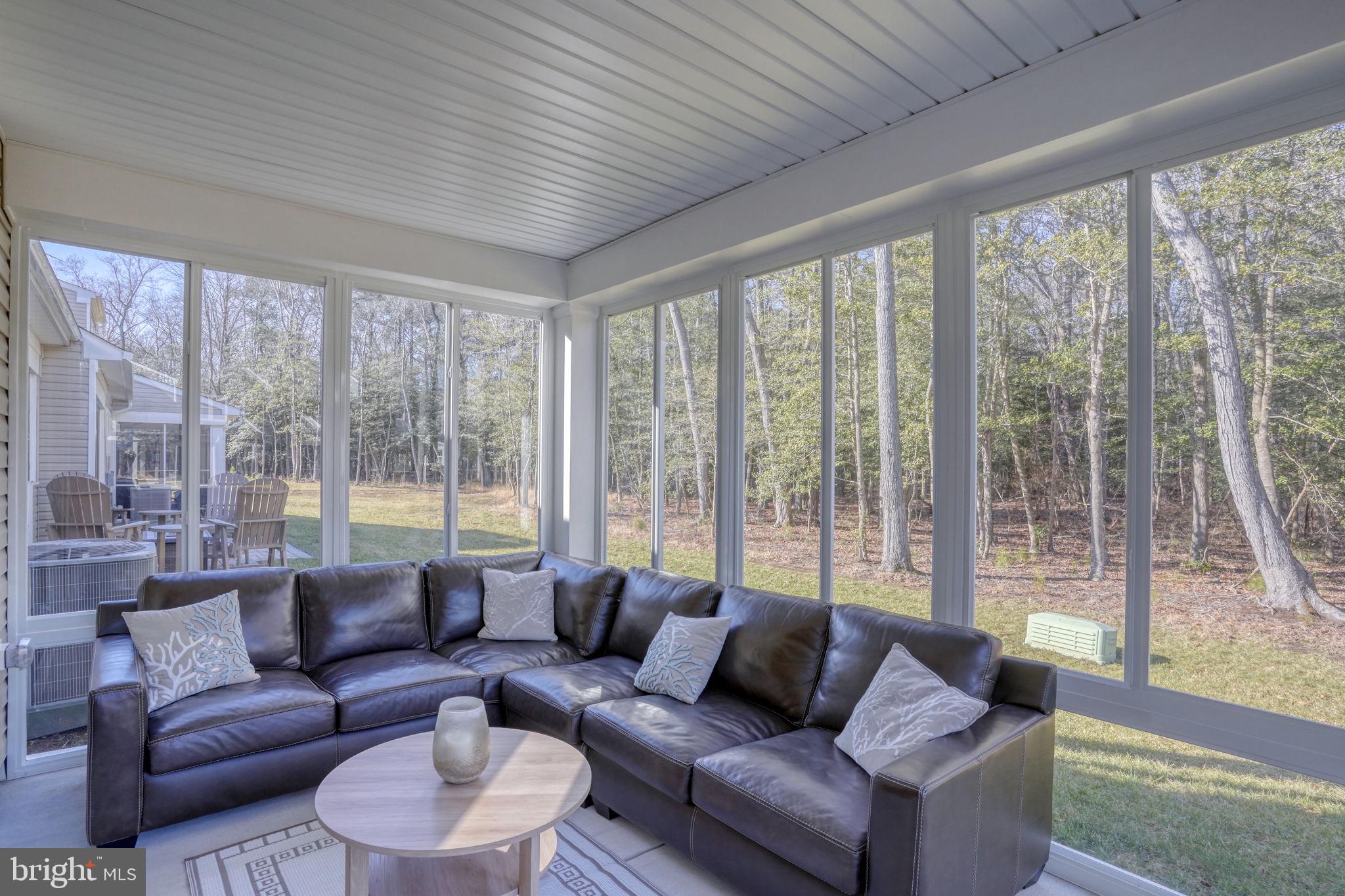 MILOS HAVEN - Residential