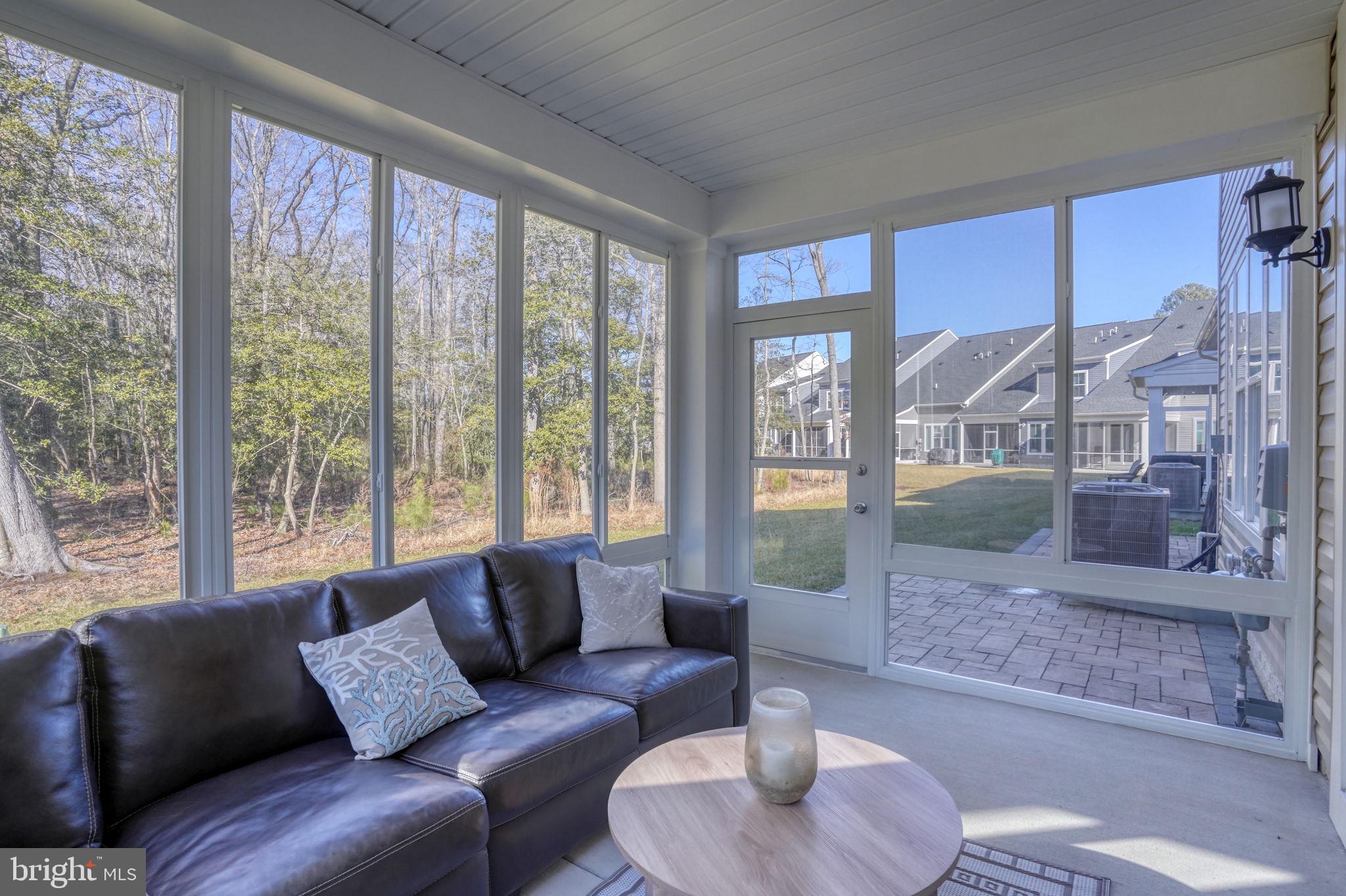 MILOS HAVEN - Residential