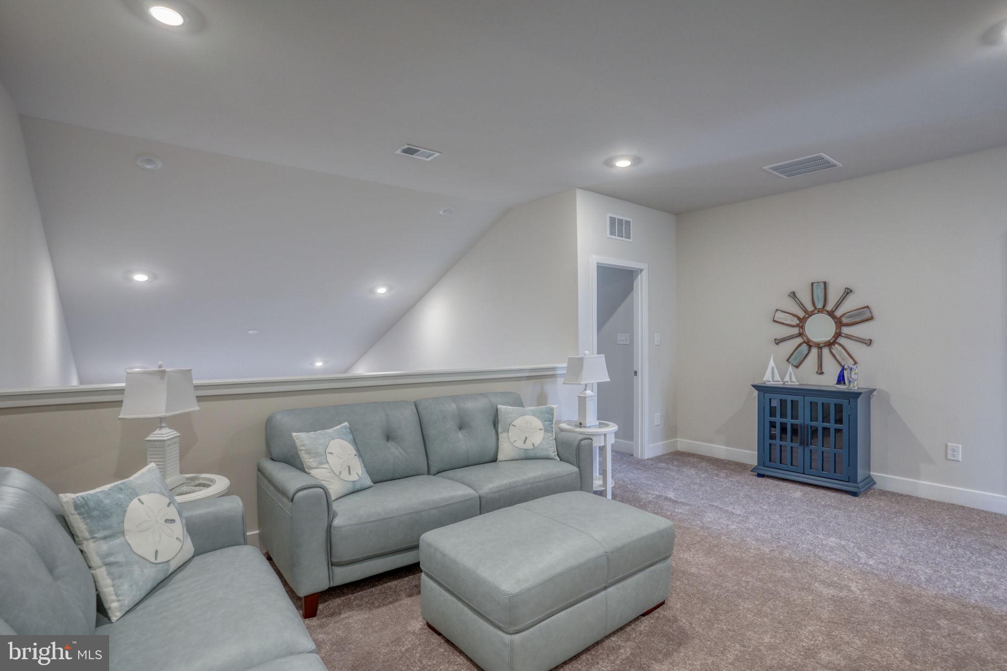 MILOS HAVEN - Residential