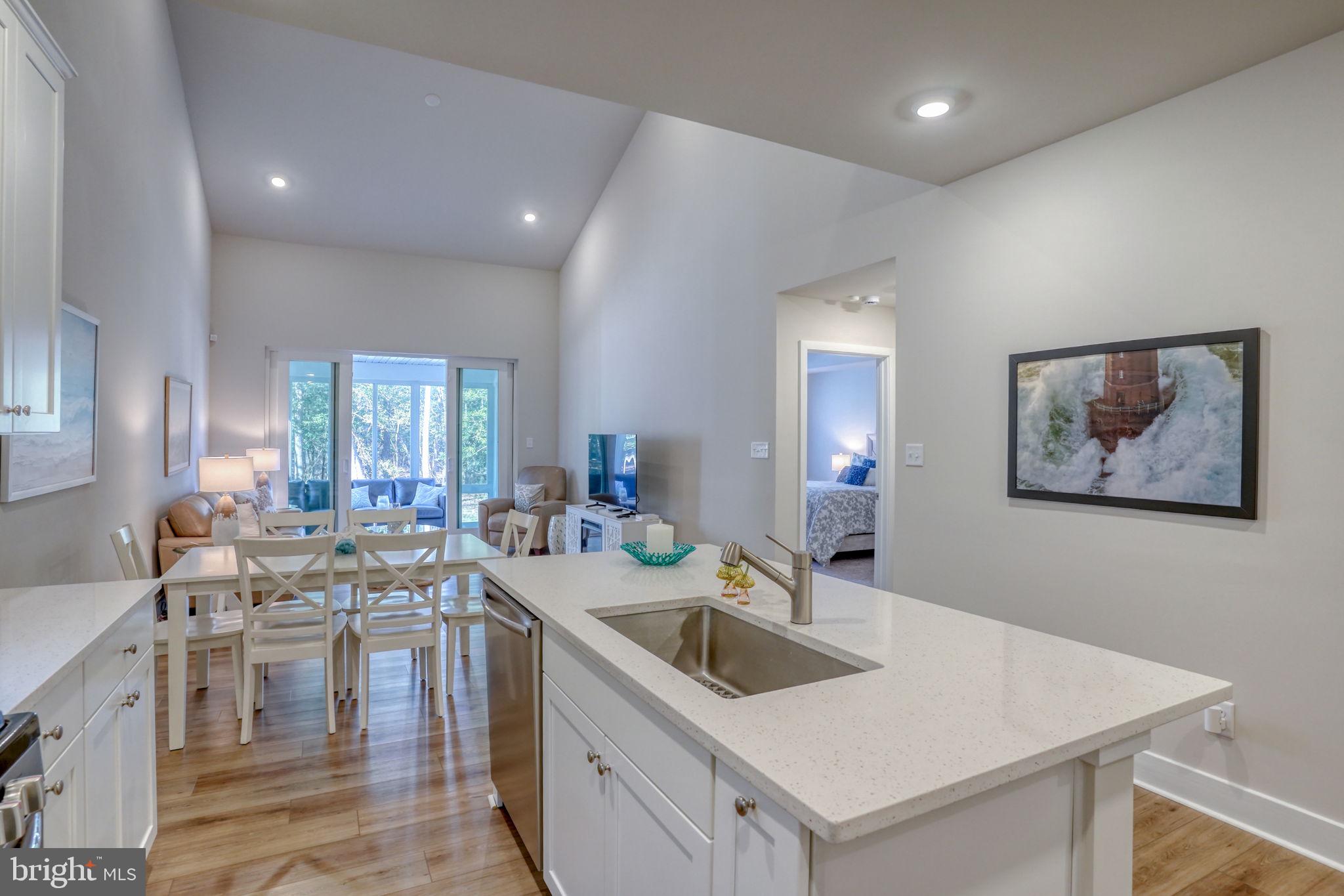 MILOS HAVEN - Residential